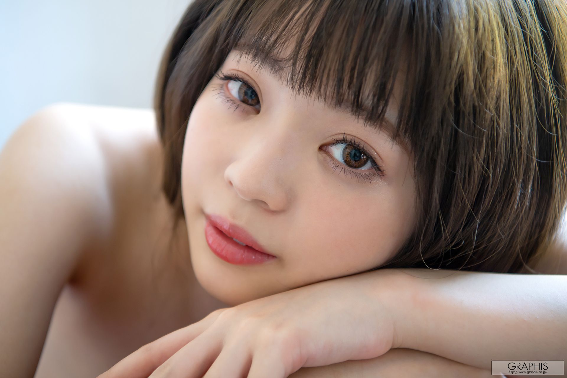[Graphis] First Gravure 初脱ぎ娘 No.169 Izuna Maki 槙いずな