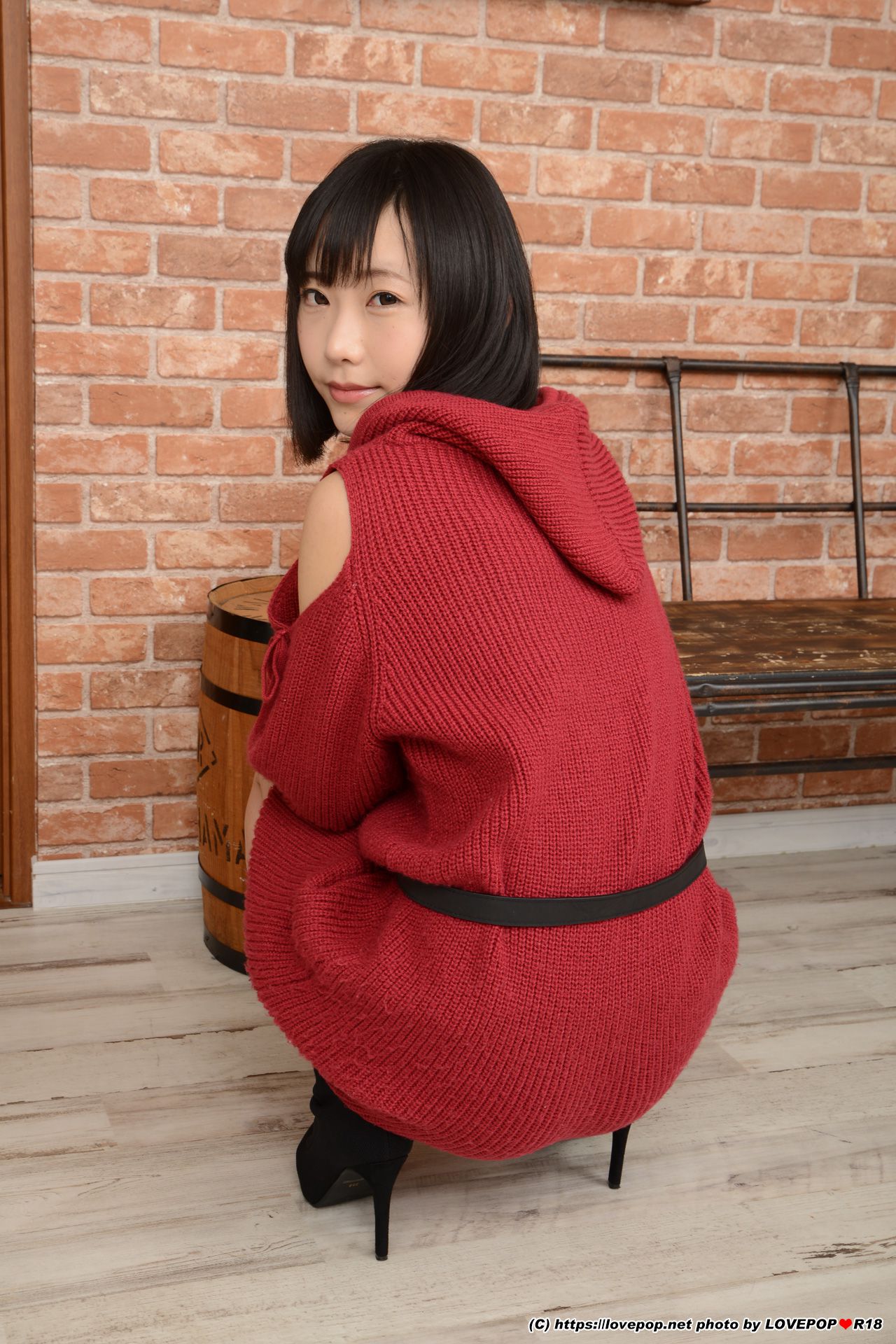 [LOVEPOP] Yui Shirasaka 白坂有以 Photoset 03