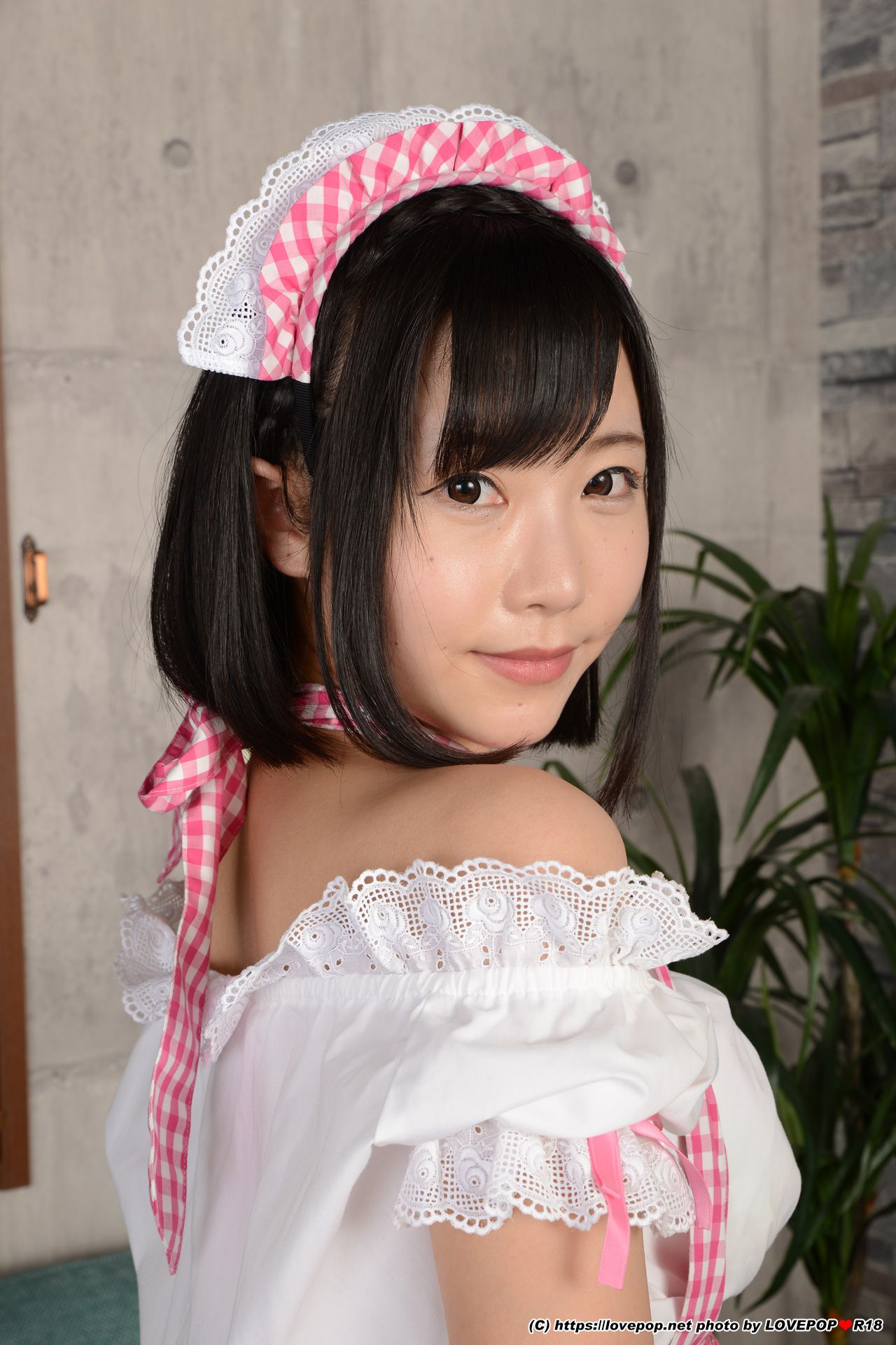 [LOVEPOP] Yui Shirasaka 白坂有以 Photoset 04