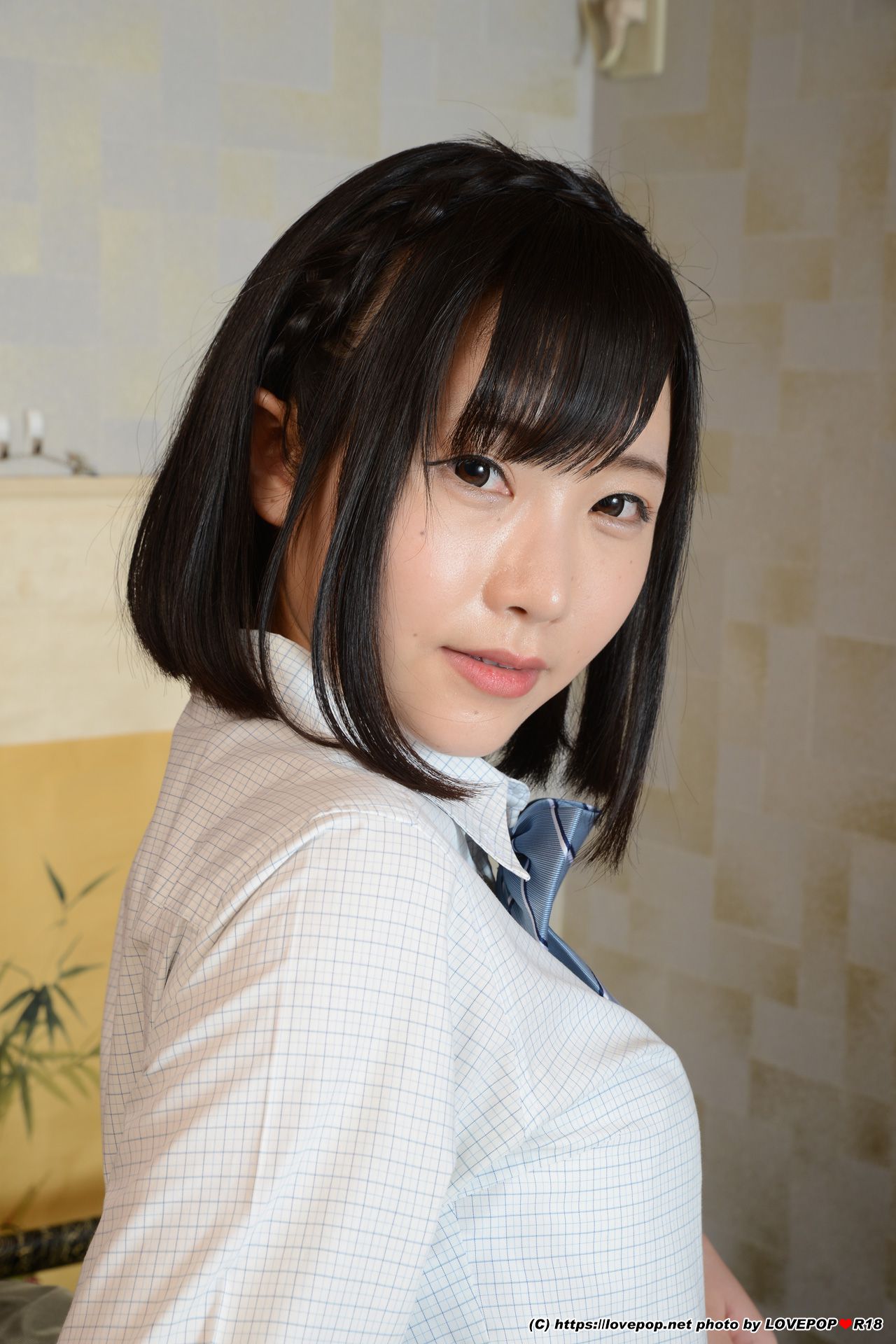 [LOVEPOP] Yui Shirasaka 白坂有以 Photoset 05