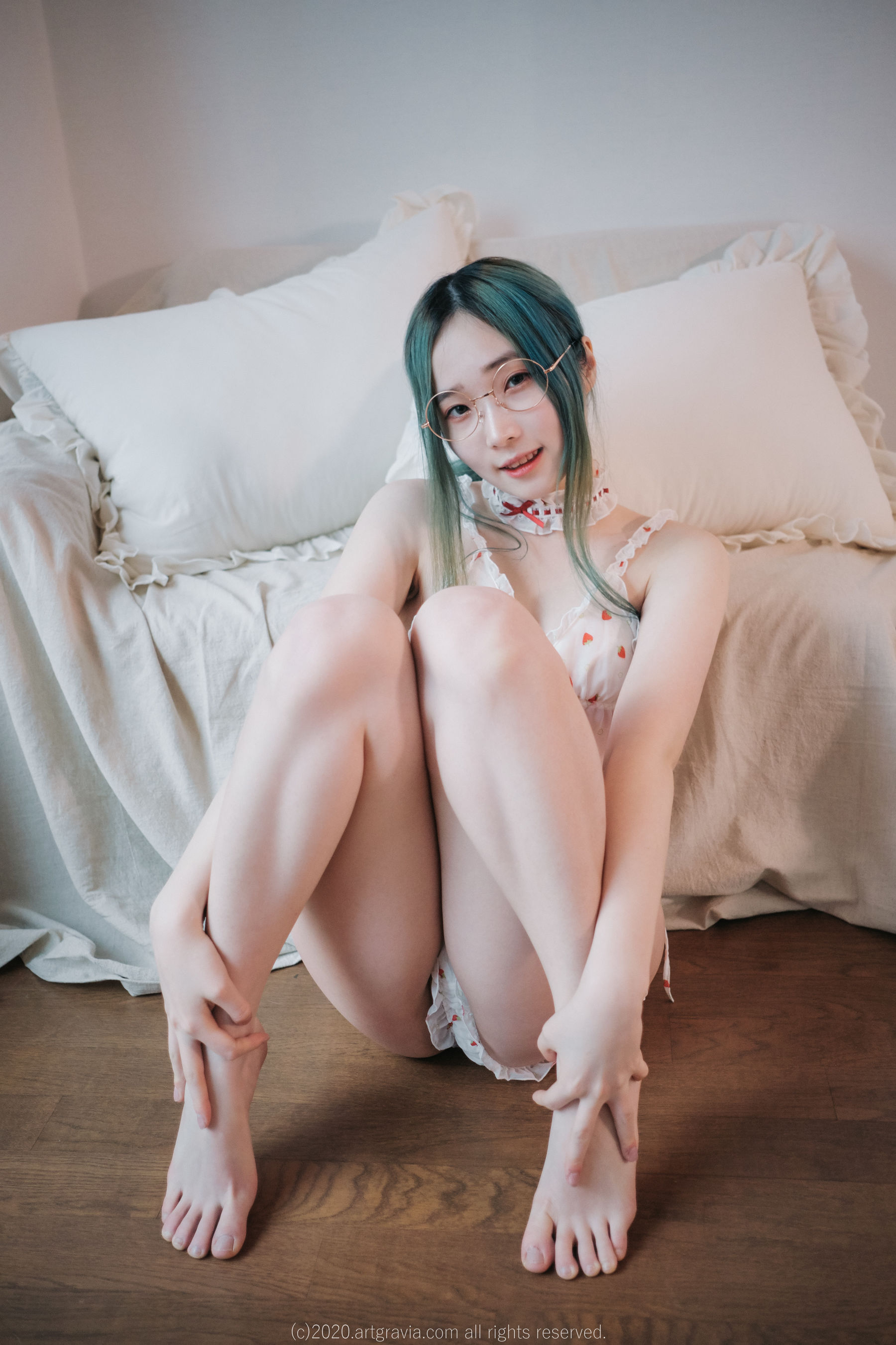 [ARTGRAVIA] Vol.160 韩国妹子 BamBi写真 可爱草莓