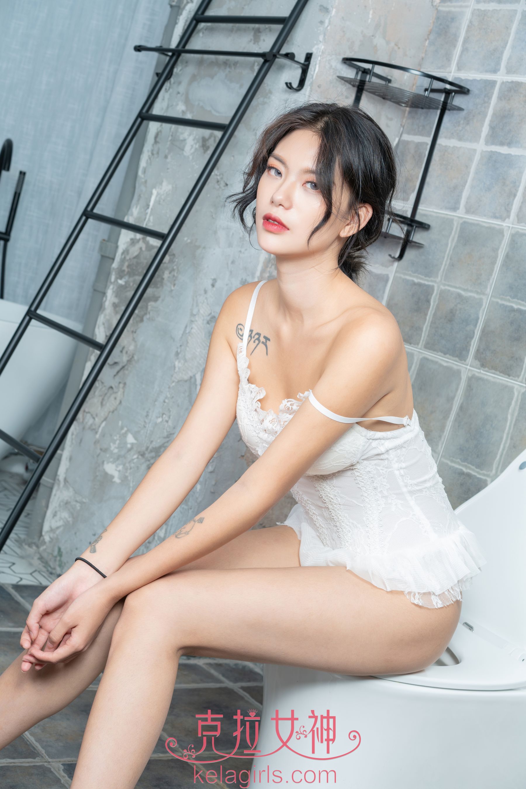[克拉女神Kelagirls]  羽西 柔韧练习