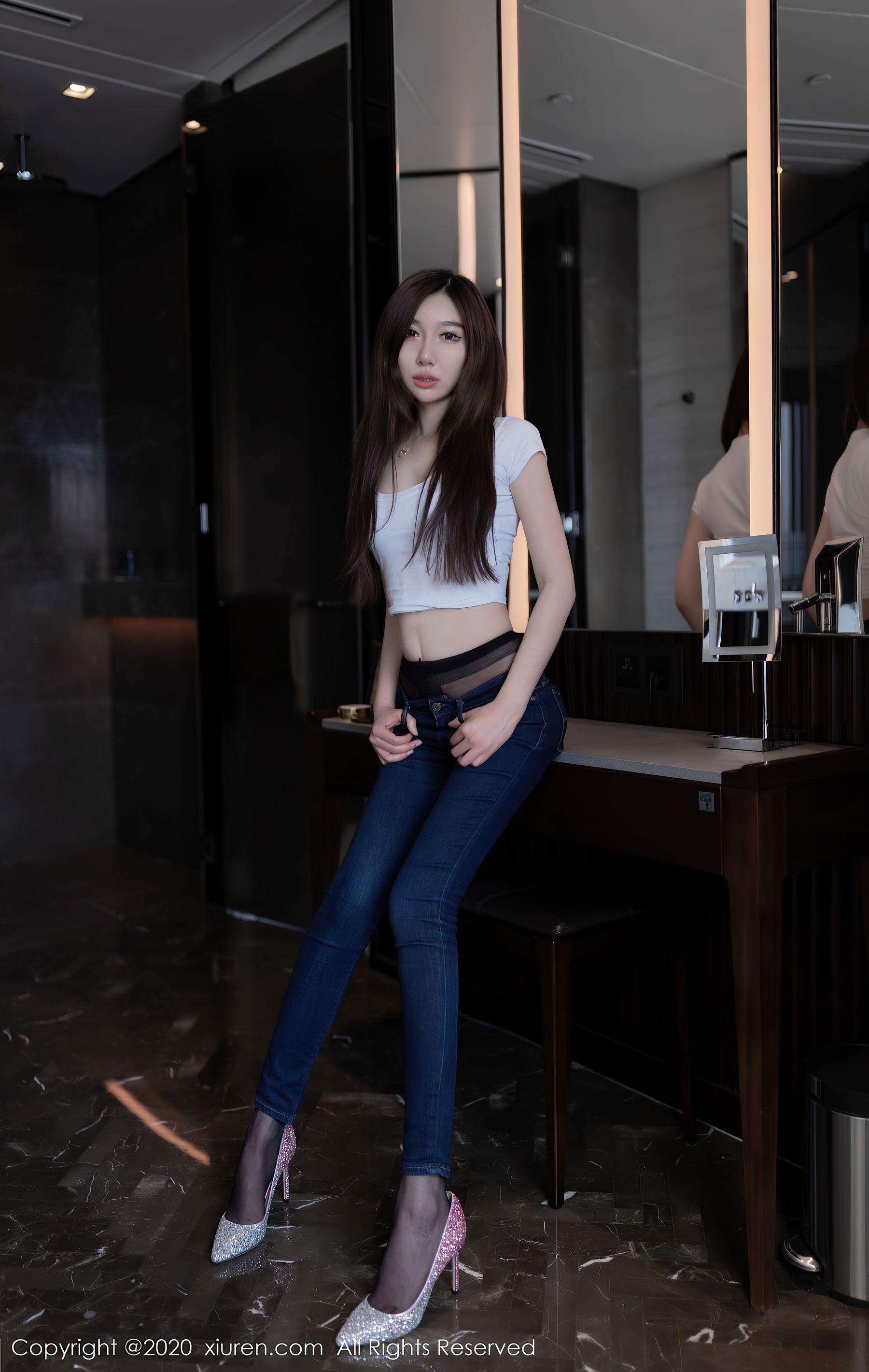 [秀人XiuRen] No.2406 Victoria志玲