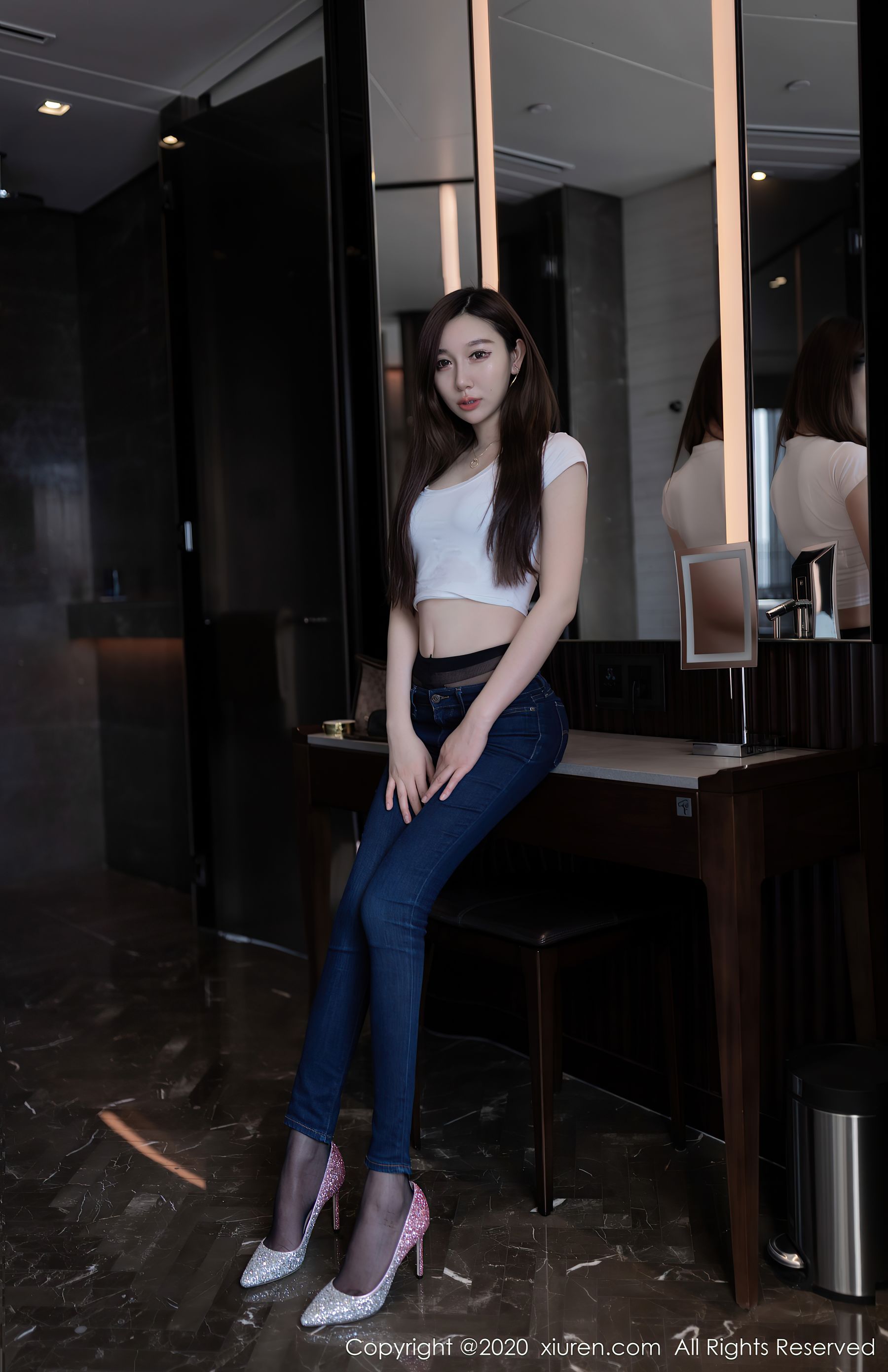 [秀人XiuRen] No.2406 Victoria志玲
