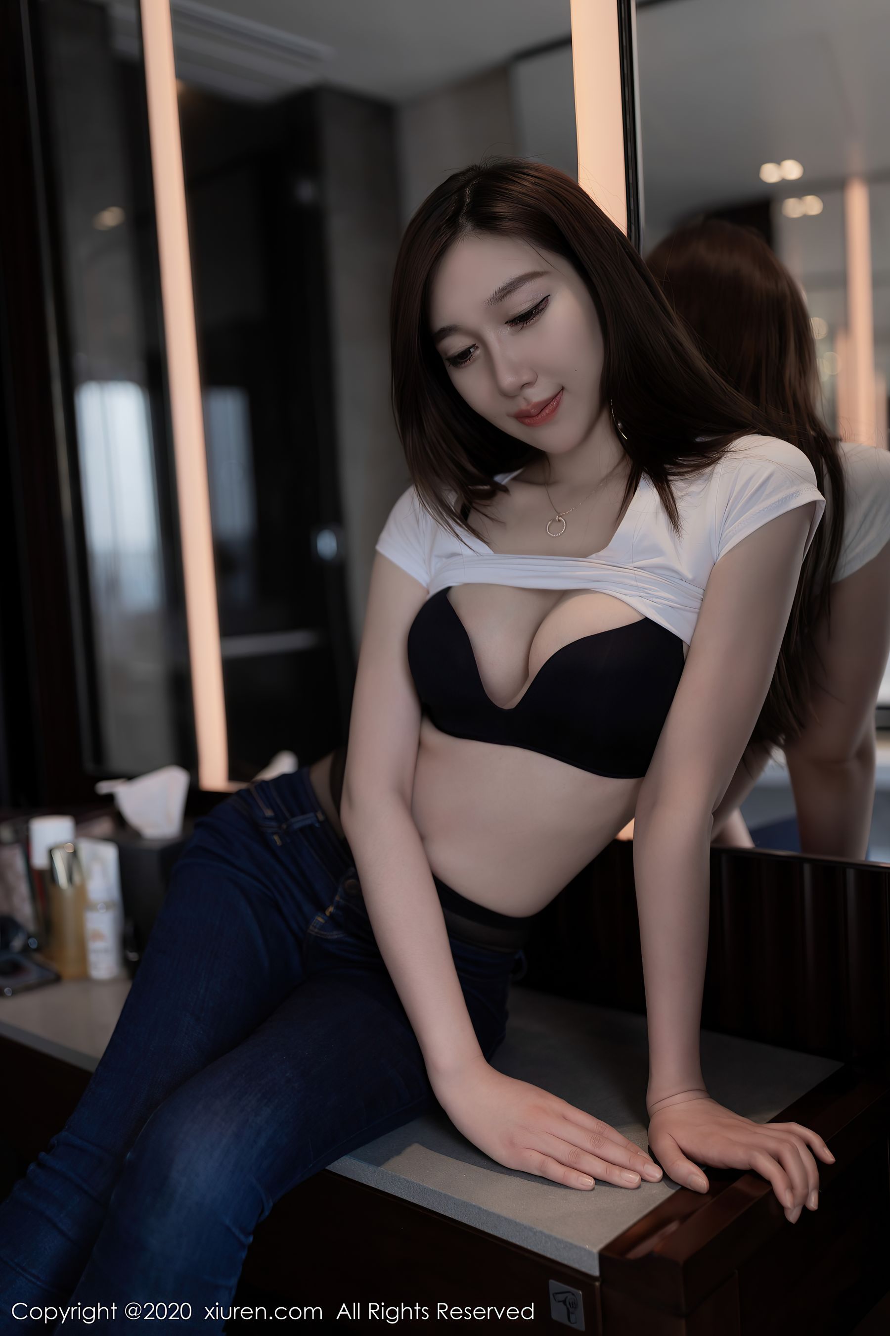 [秀人XiuRen] No.2406 Victoria志玲