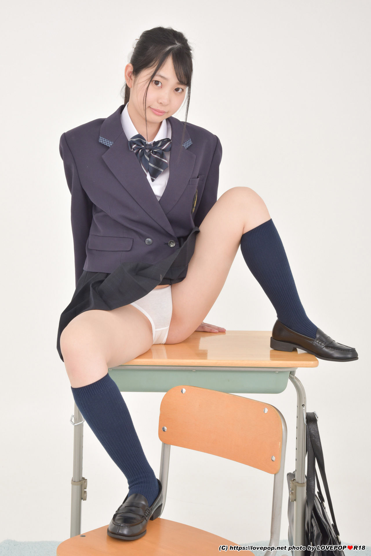 [LOVEPOP] Mayori Nishikura 西倉まより Photoset 01
