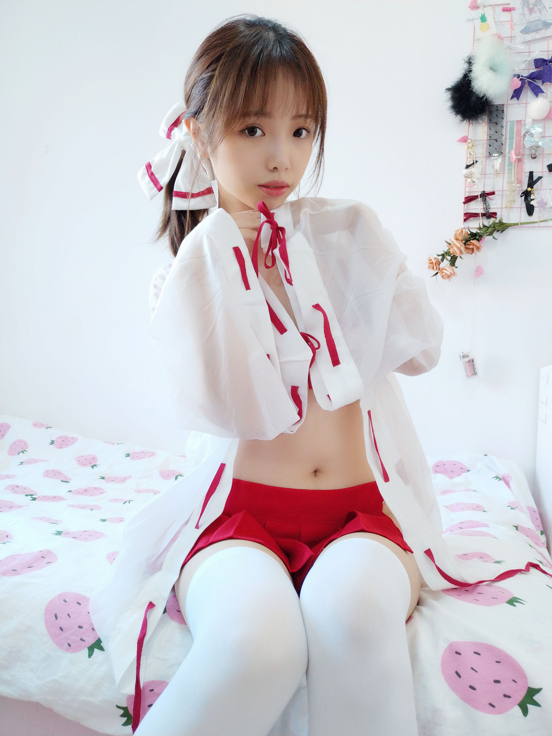 [Cosplay写真] 动漫博主雯妹 - 自拍本（1号本）巫女