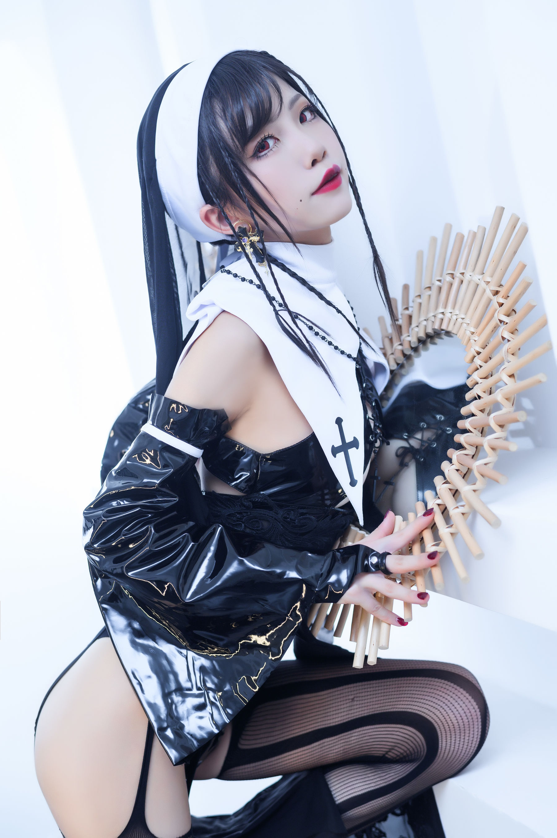 [Cosplay写真] 动漫博主水淼aqua - 修女