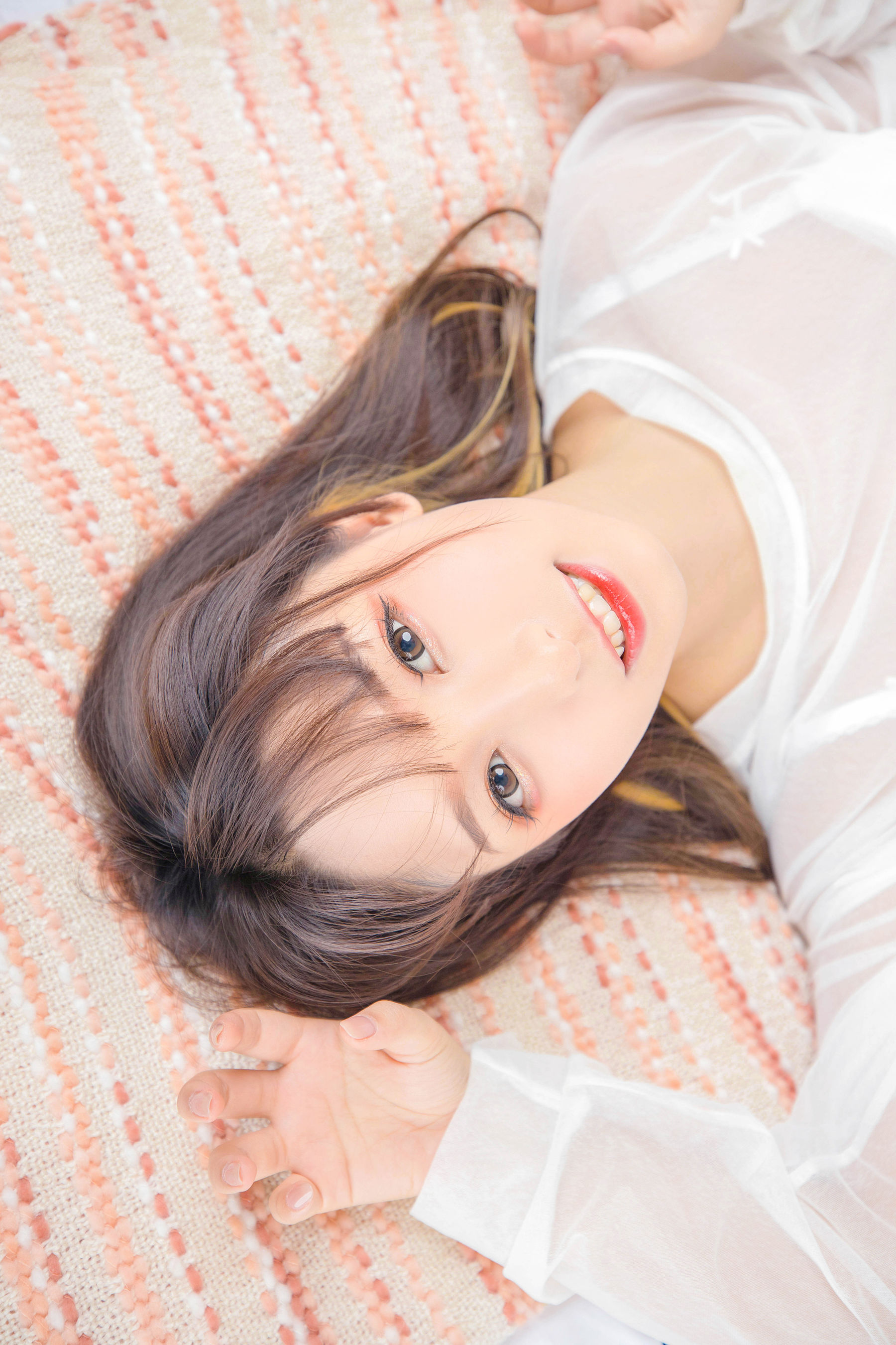 [Cosplay写真] 萝莉神楽坂真冬之おかえり - 白丝猫脚