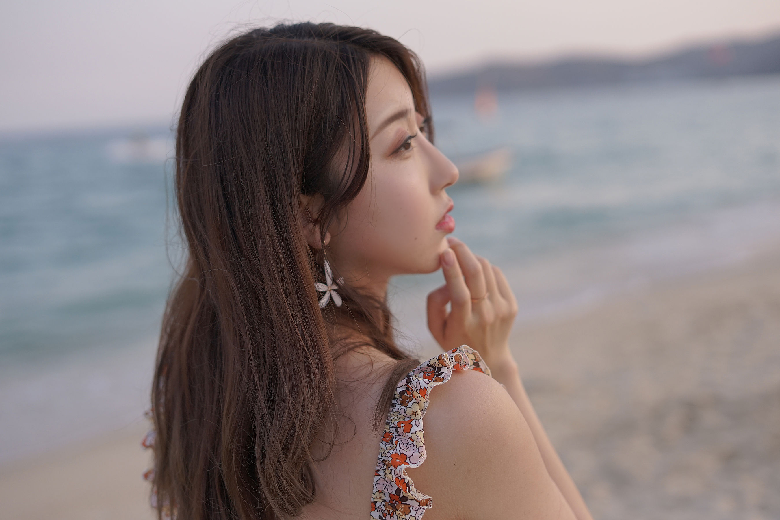 [Cosplay写真] 人气Coser黑川 - 海岛之旅 碎花连衣裙