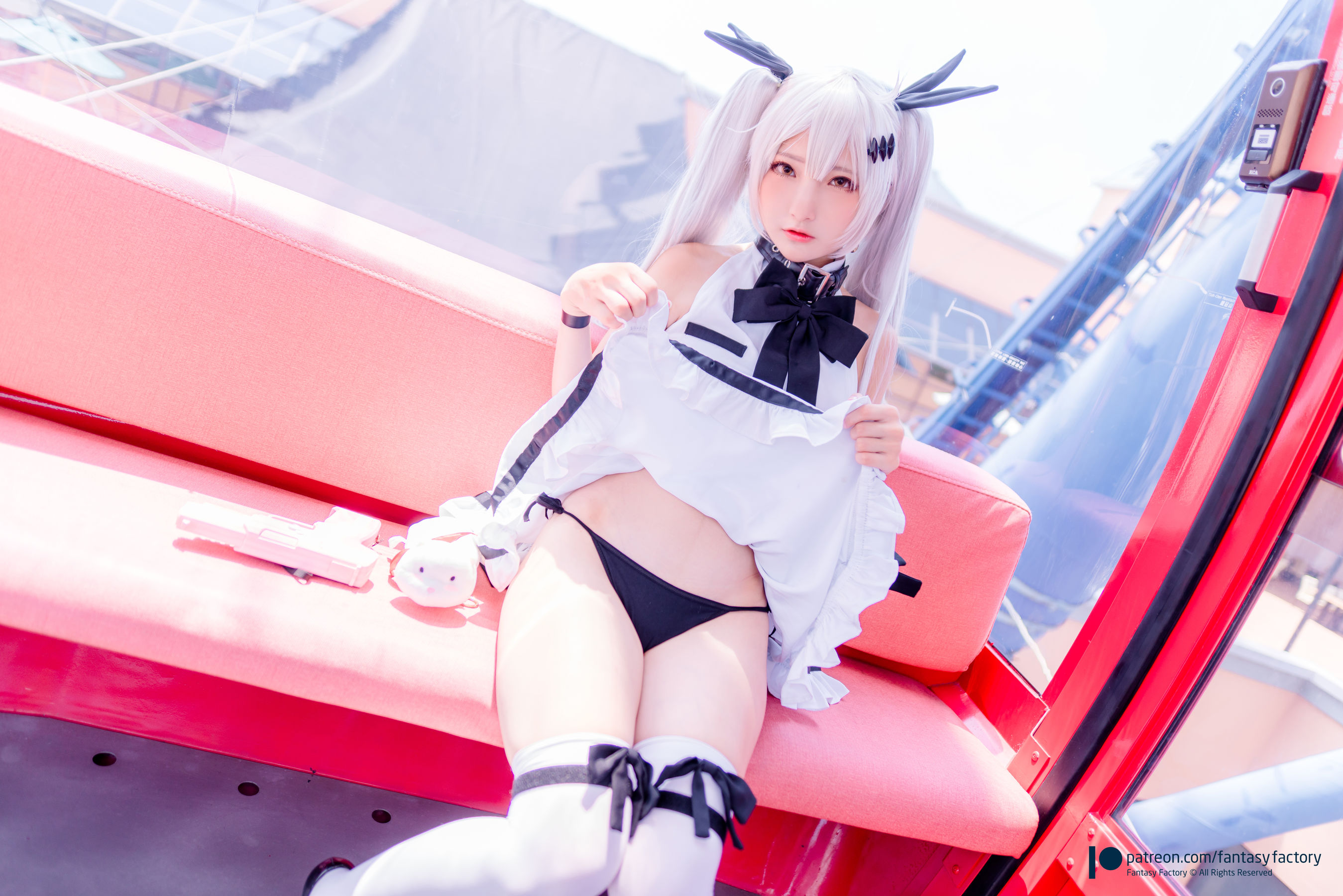 [Cosplay写真] 小丁 《Fantasy Factory》 - 2019.11 黑白 薄纱 网袜