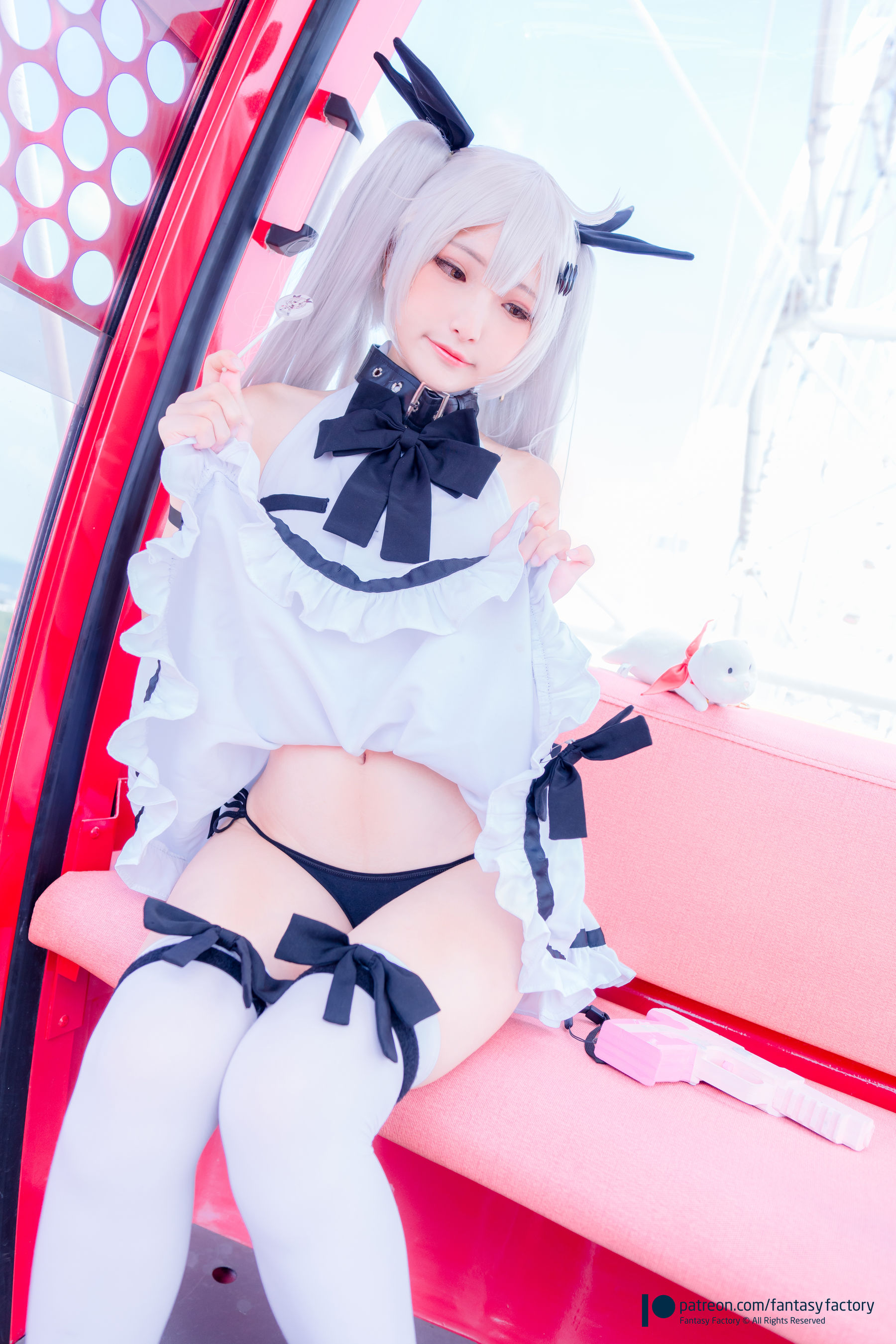 [Cosplay写真] 小丁 《Fantasy Factory》 - 2019.11 黑白 薄纱 网袜