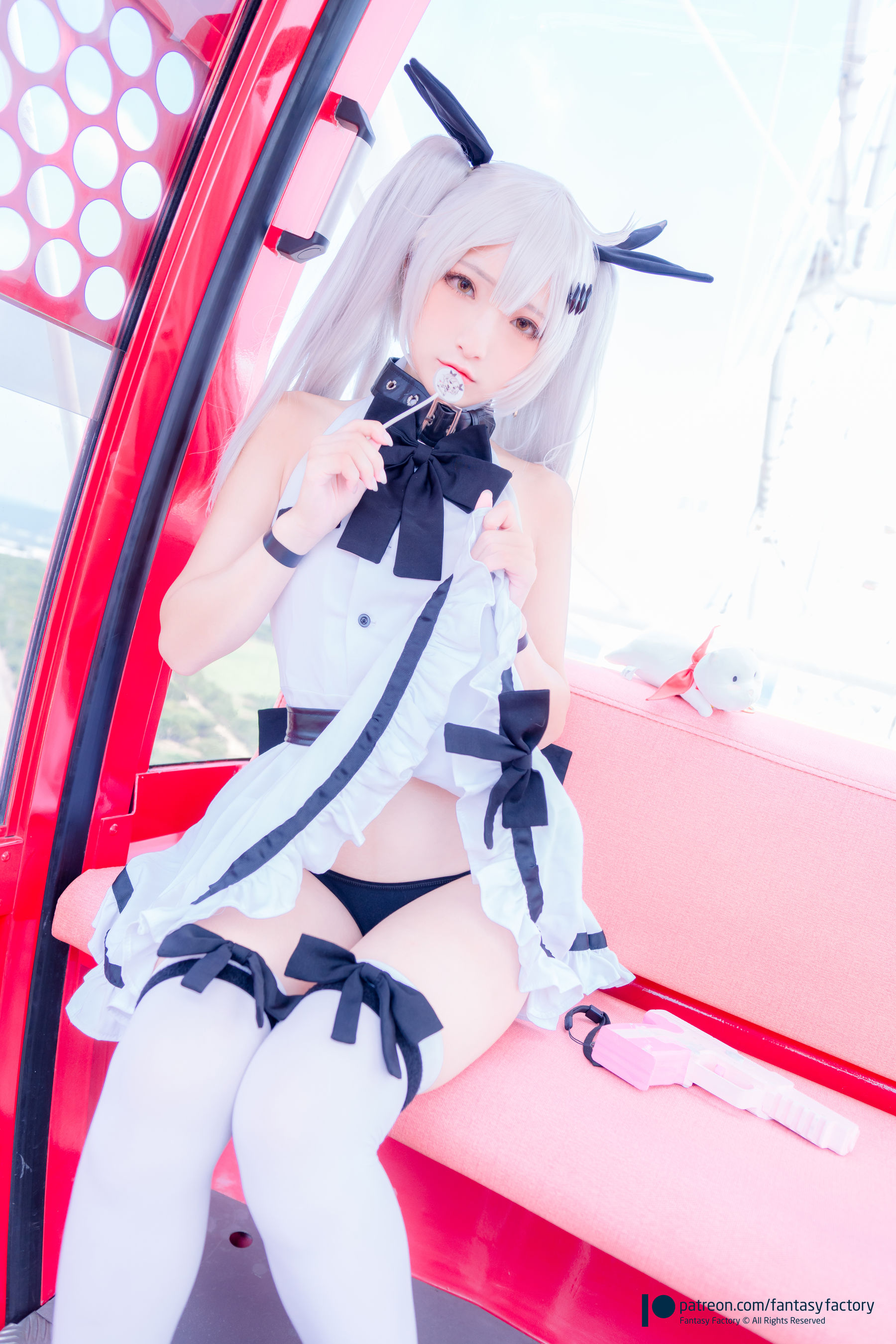 [Cosplay写真] 小丁 《Fantasy Factory》 - 2019.11 黑白 薄纱 网袜
