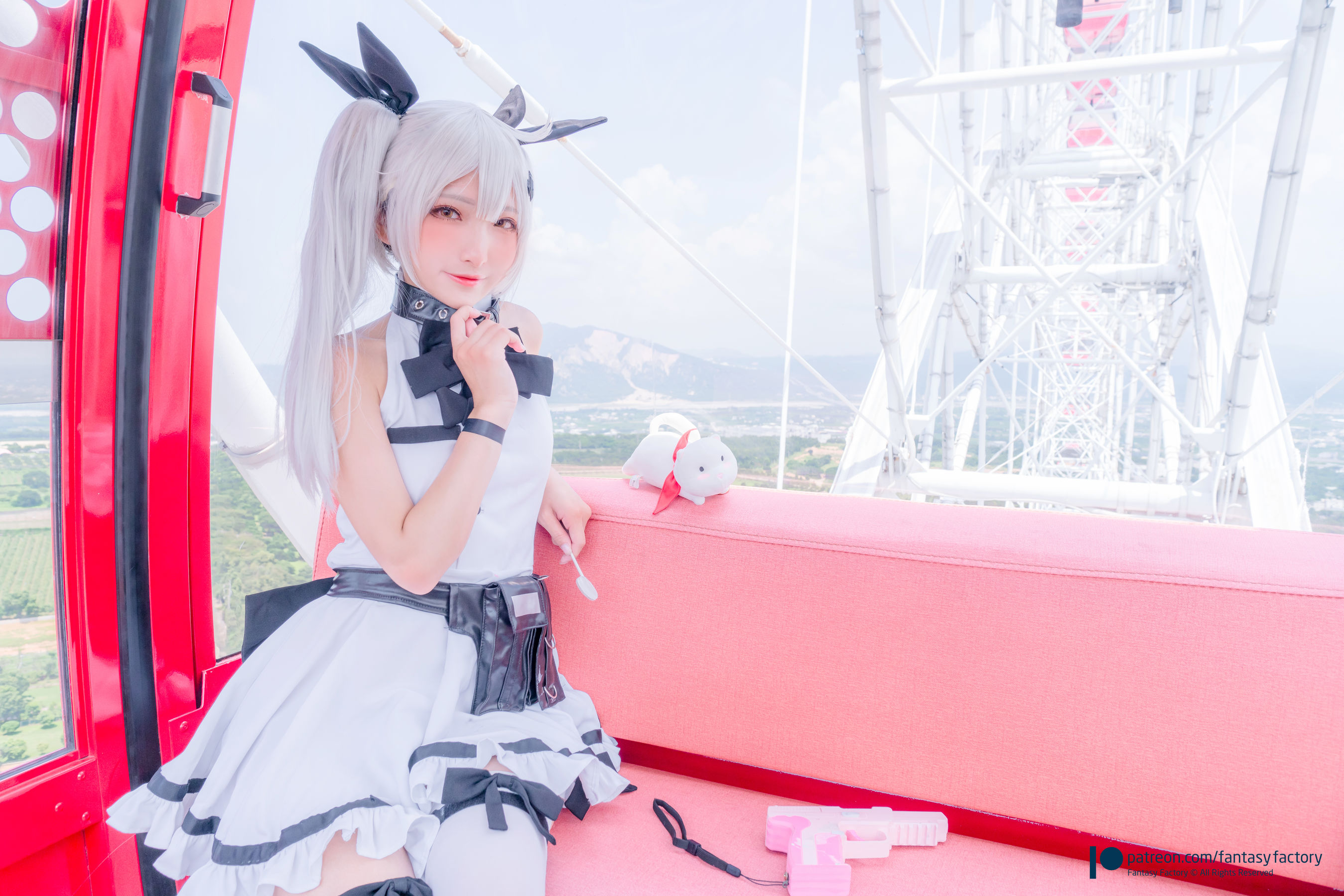 [Cosplay写真] 小丁 《Fantasy Factory》 - 2019.11 黑白 薄纱 网袜