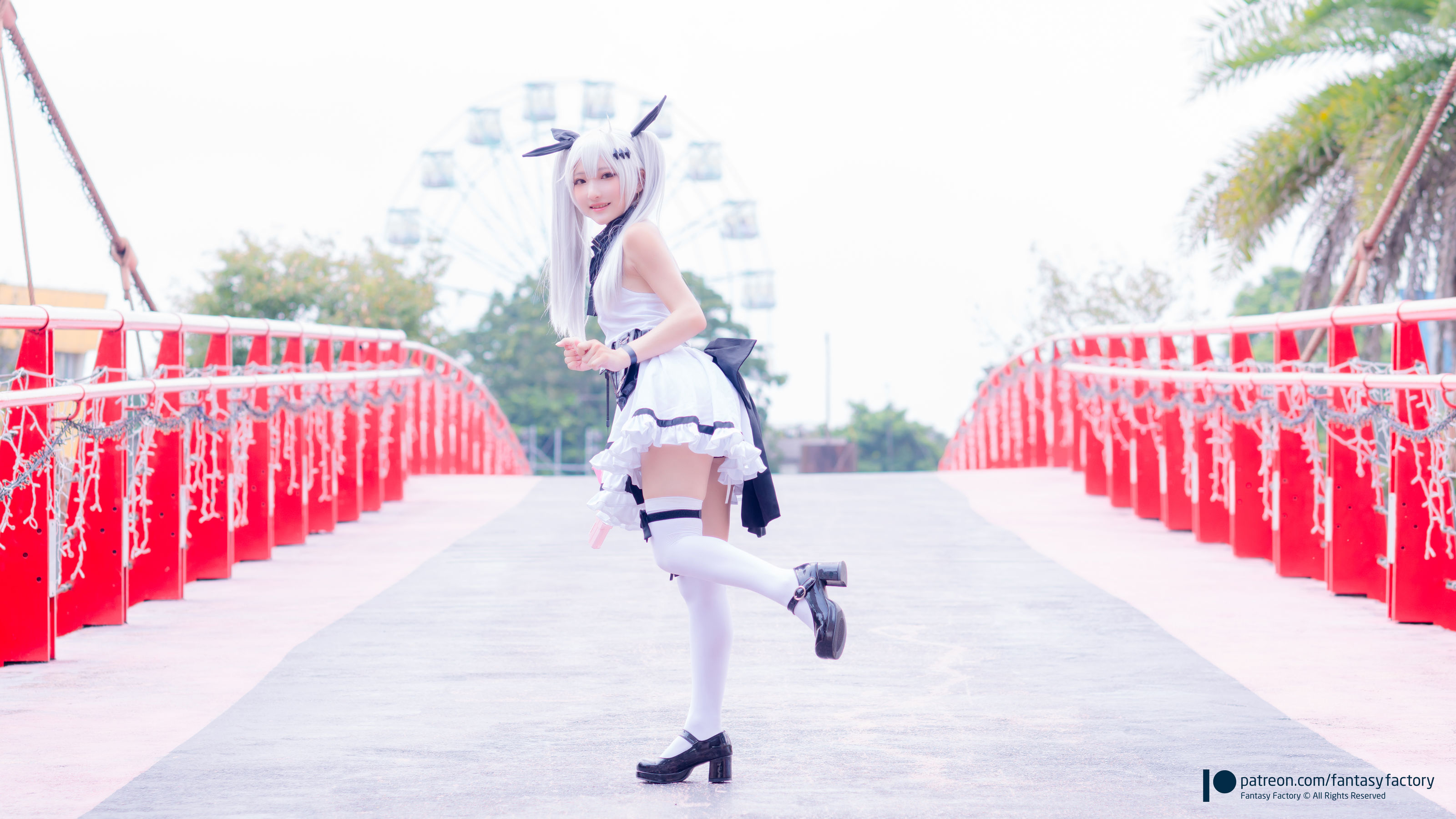 [Cosplay写真] 小丁 《Fantasy Factory》 - 2019.11 黑白 薄纱 网袜