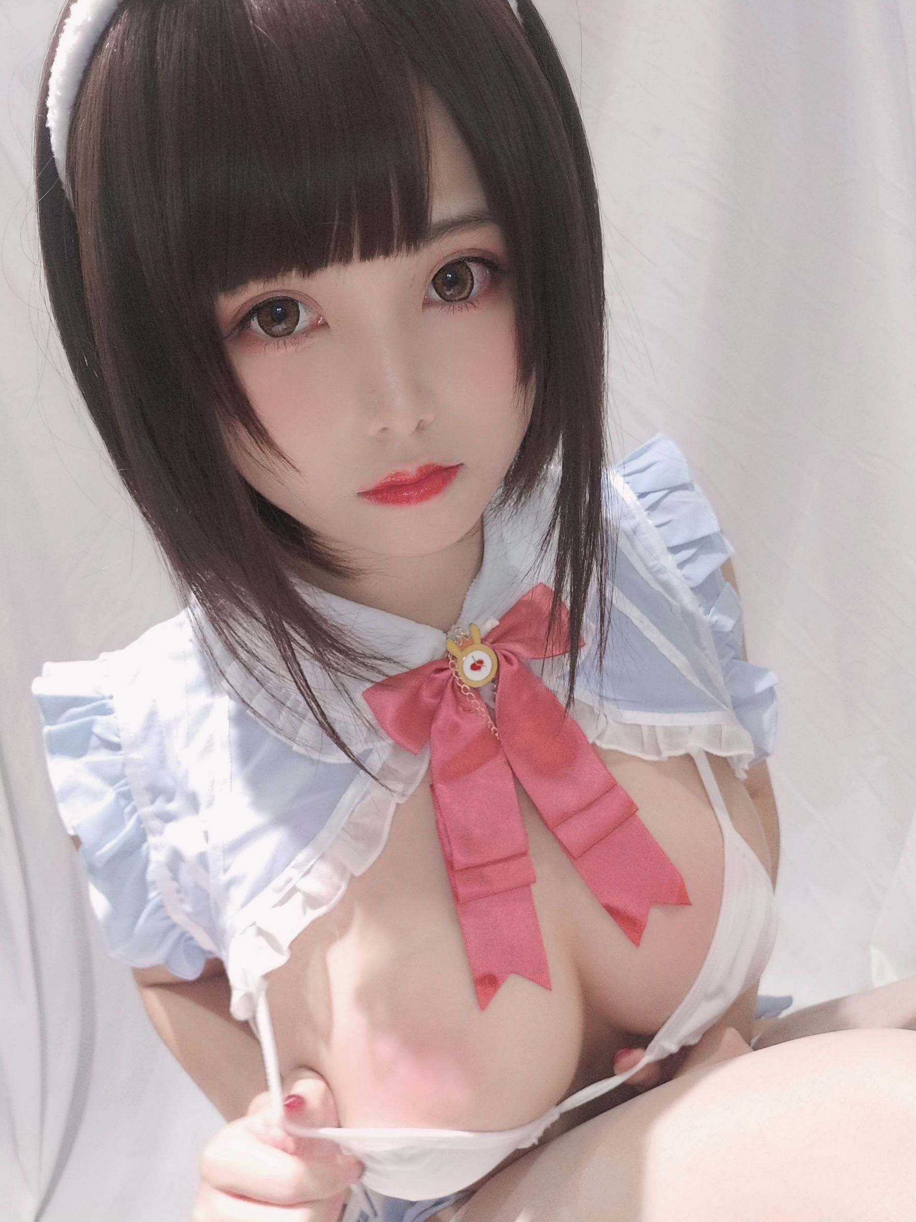 [Cosplay写真] 萌系小姐姐蜜汁猫裘 - 小白兔自拍