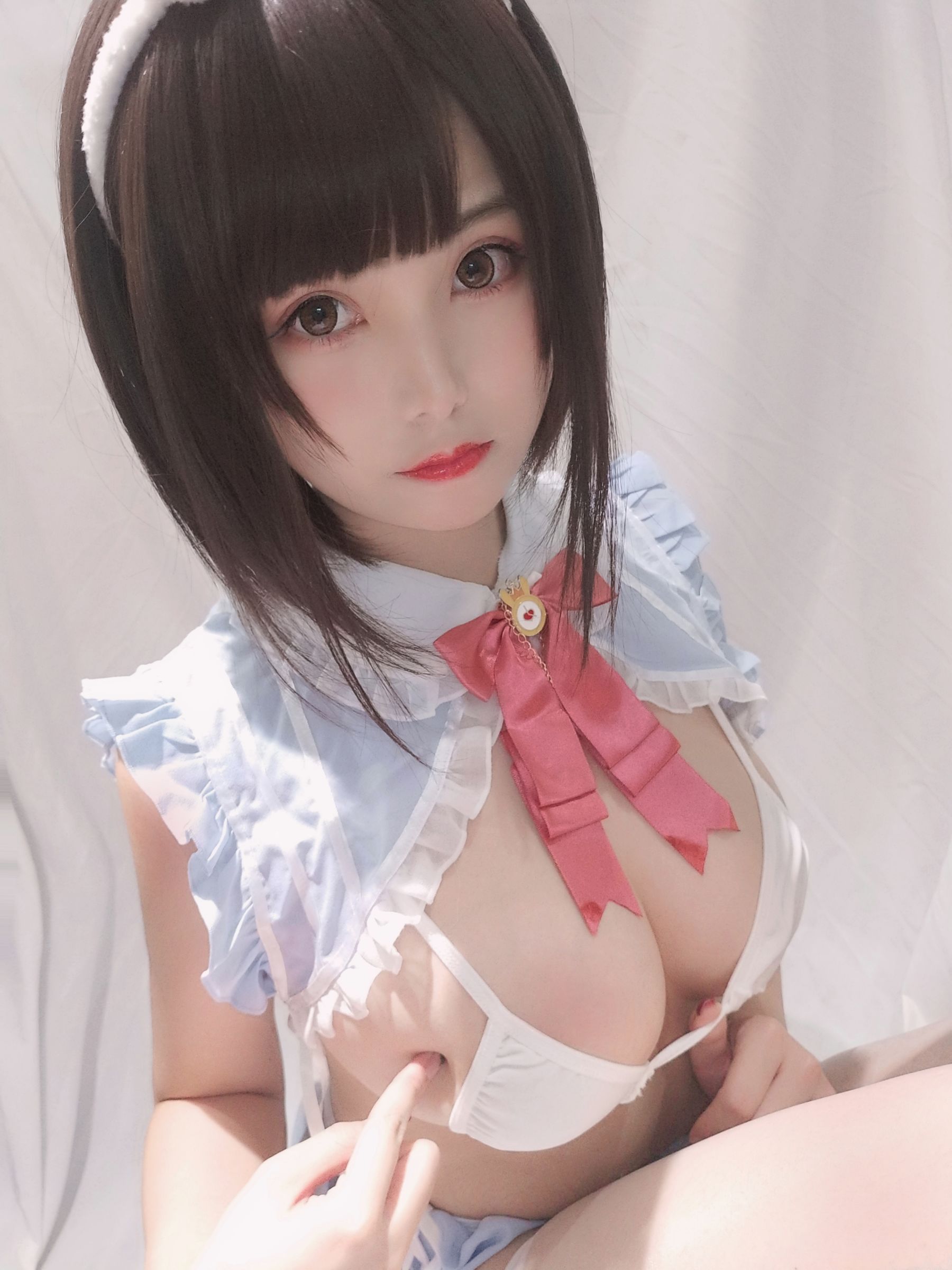 [Cosplay写真] 萌系小姐姐蜜汁猫裘 - 小白兔自拍
