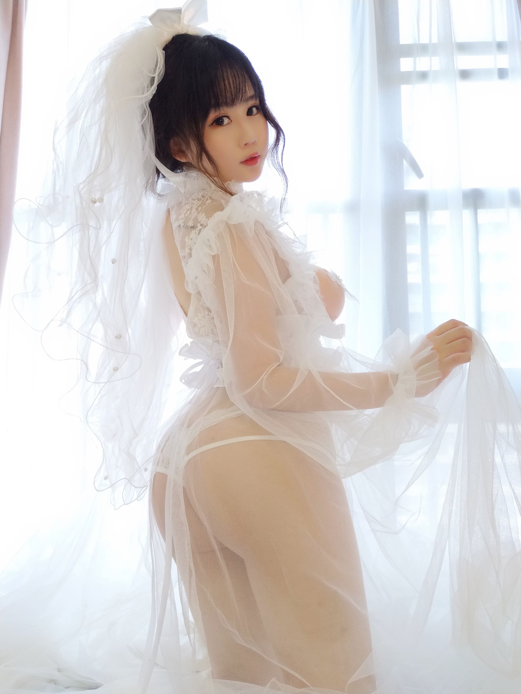 [Cosplay写真] 蜜桃少女是依酱呀 - 花嫁