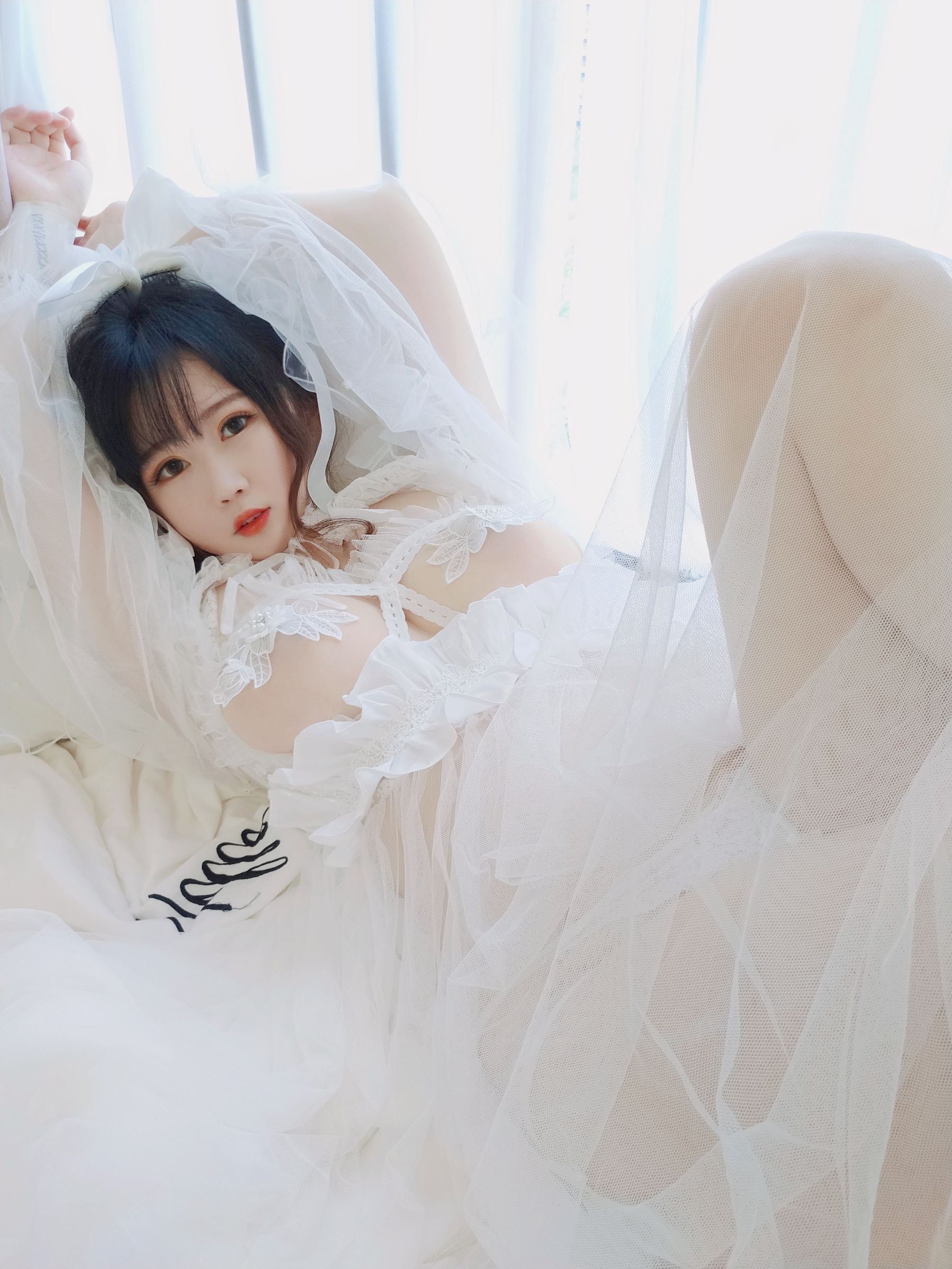 [Cosplay写真] 蜜桃少女是依酱呀 - 花嫁