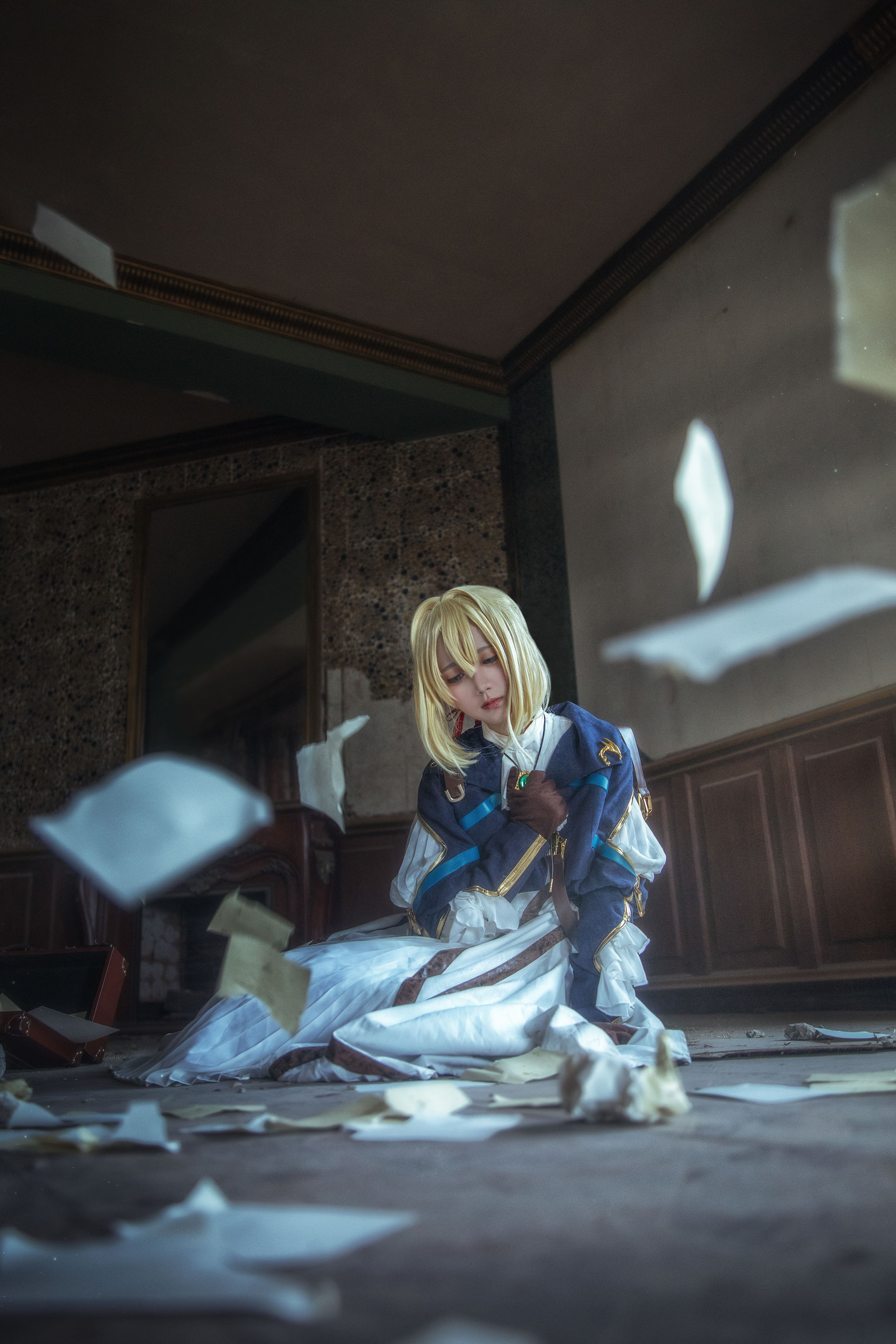[Cosplay写真] 动漫博主弦音sic - 紫罗兰永恒花园 薇尔莉特・伊芙加登