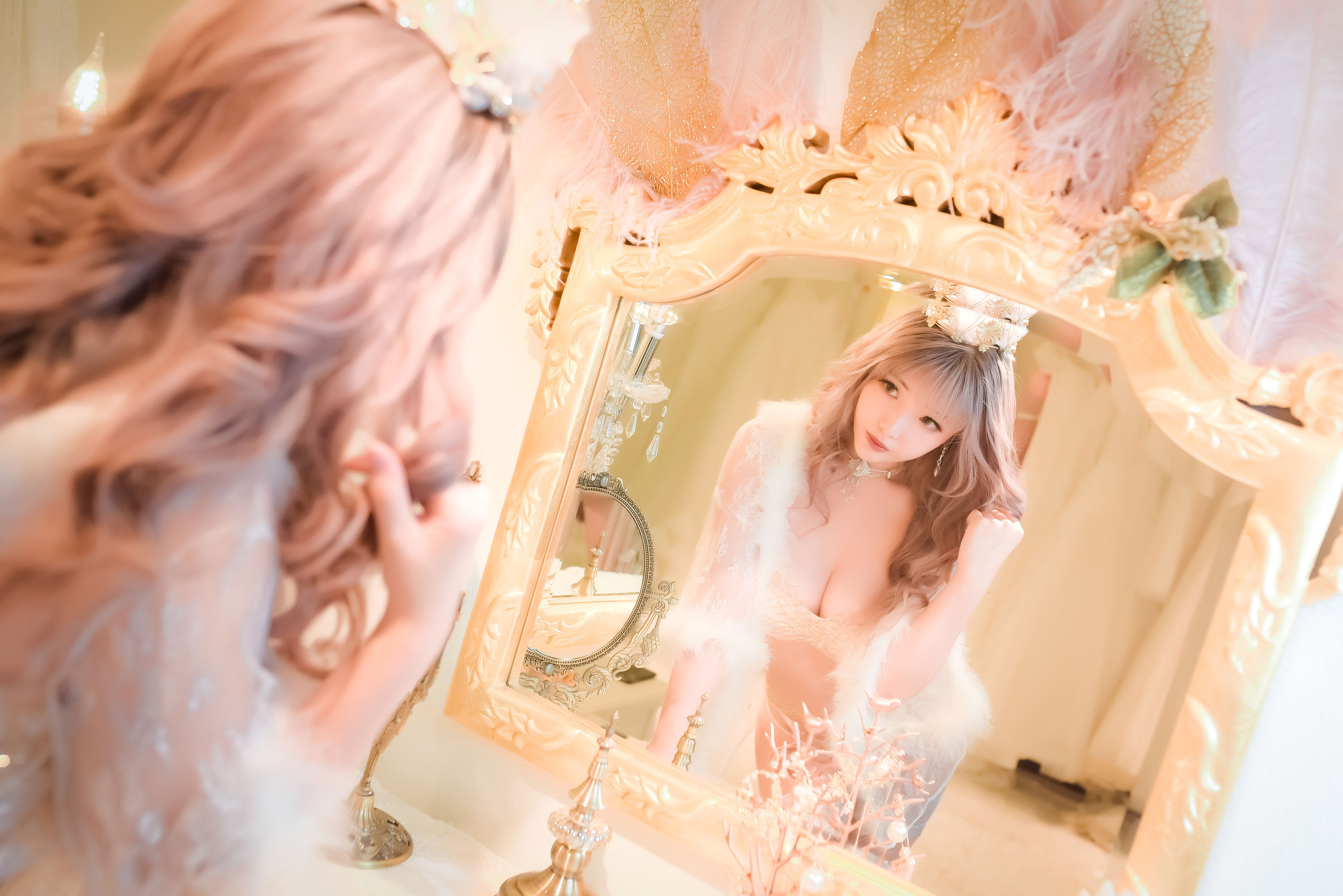 [Cosplay写真] 动漫博主雯妹 - 金闪闪