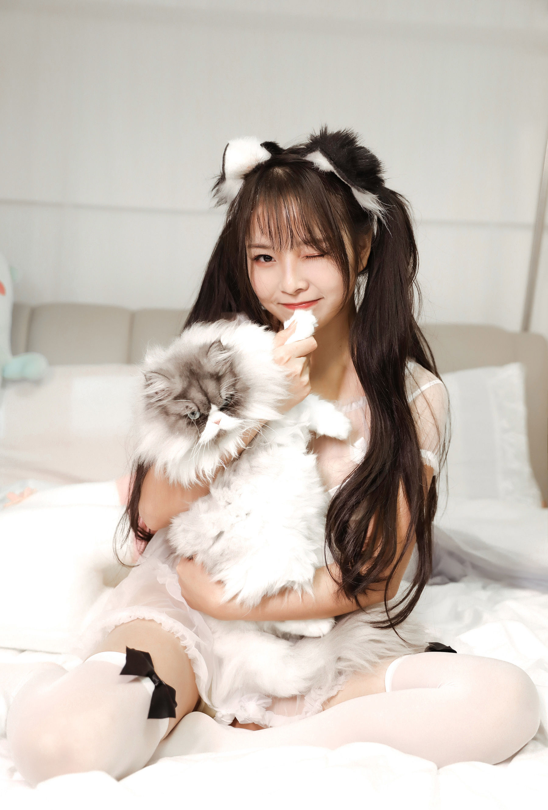 [Cosplay写真] 苏嫣嫣阿姨 - 白色猫耳头饰