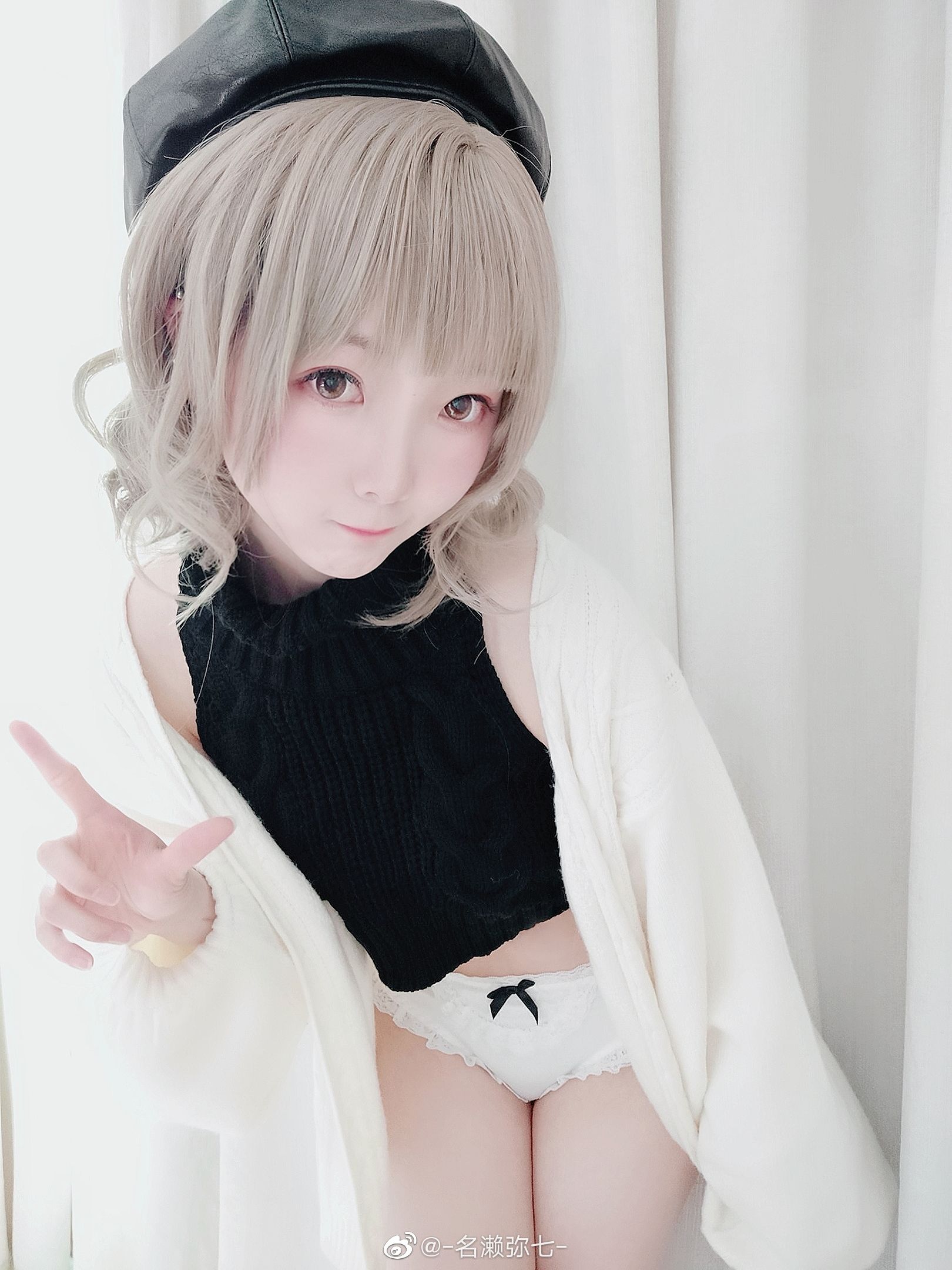 [Cosplay写真] 动漫博主名濑弥七 - 毛衣