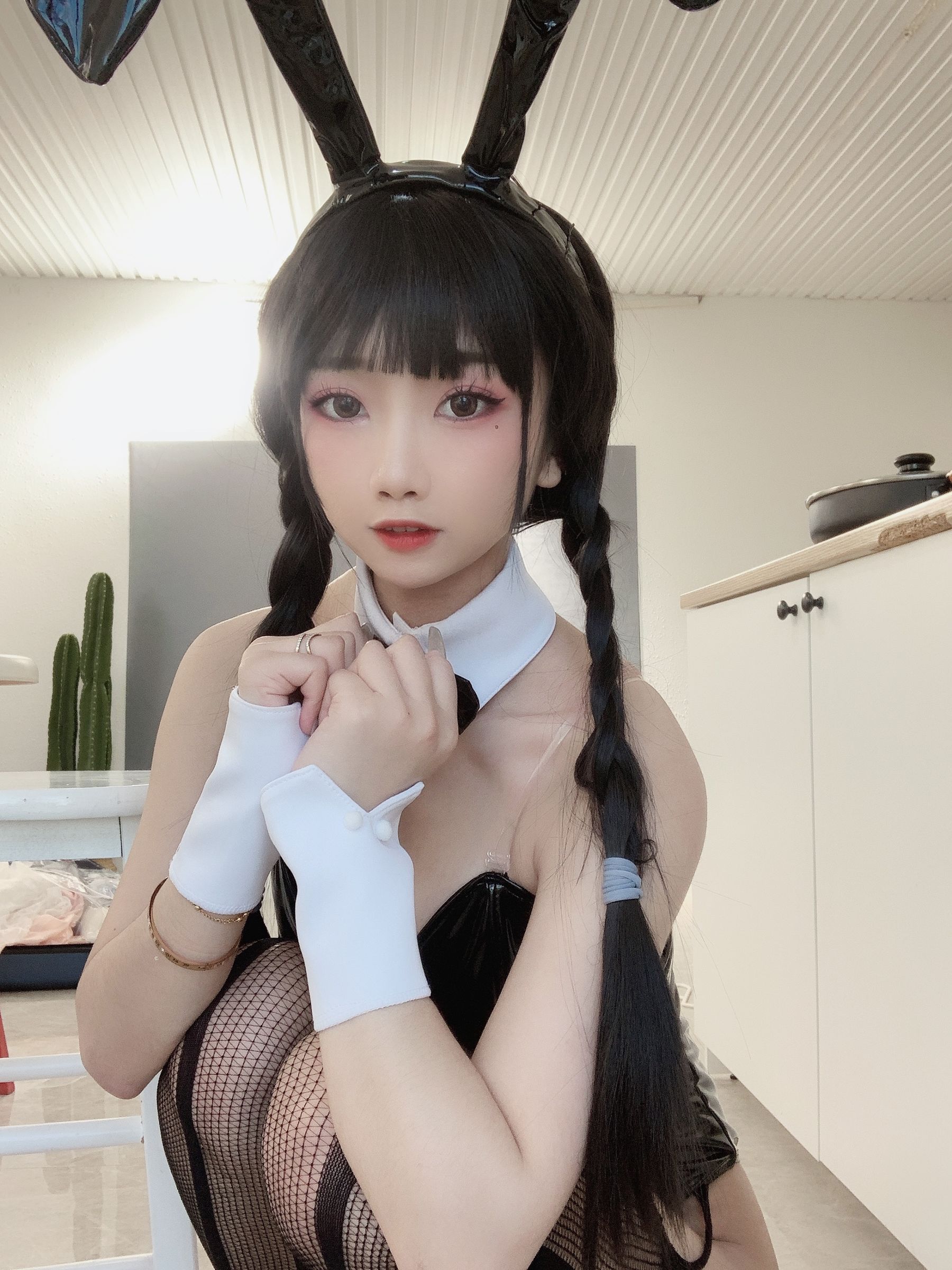[Cosplay写真] 白嫩美少女鬼畜瑶 - 黑色兔女郎