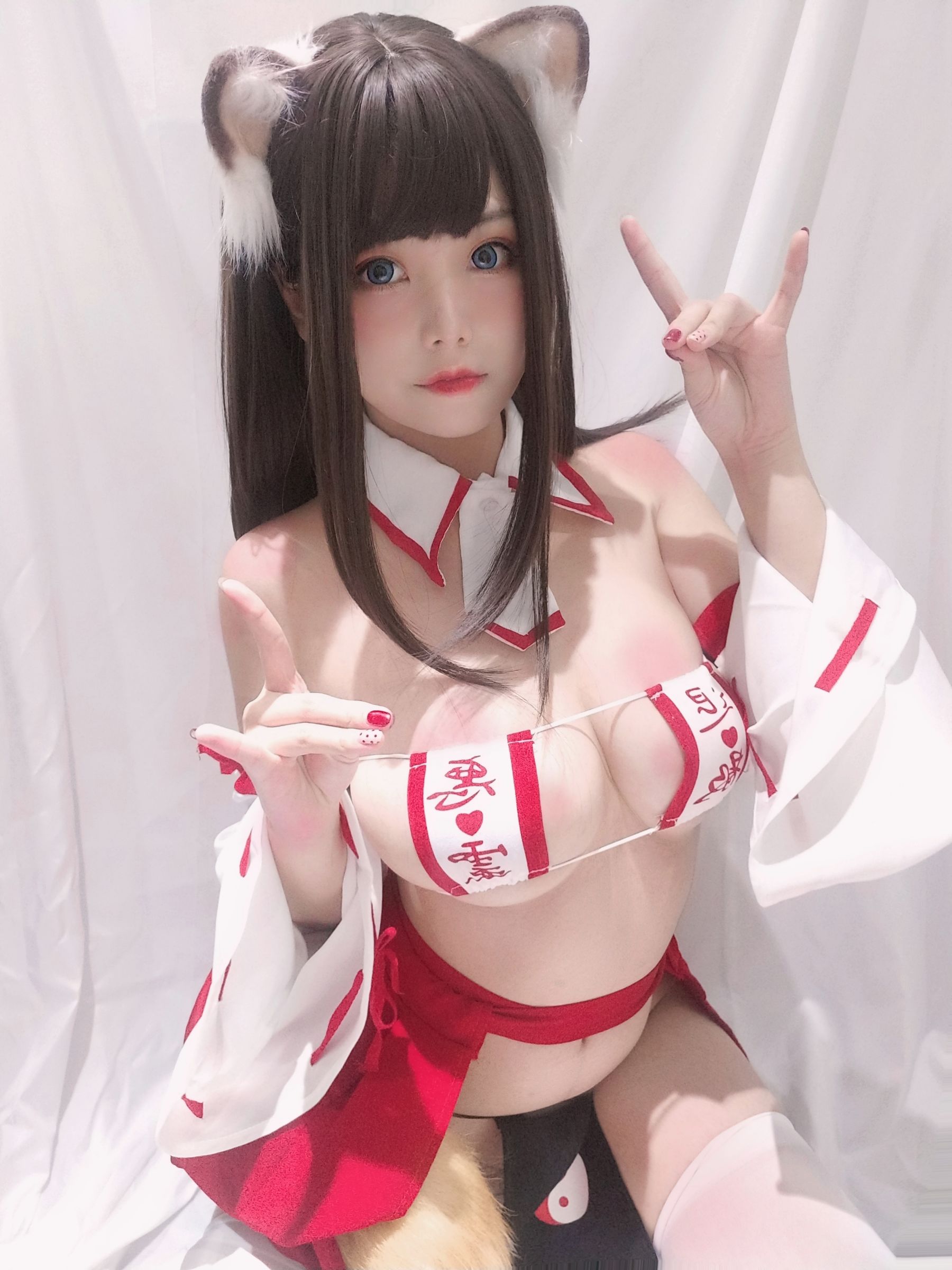 [Cosplay写真] 萌系小姐姐蜜汁猫裘 - 巫女小狐狸