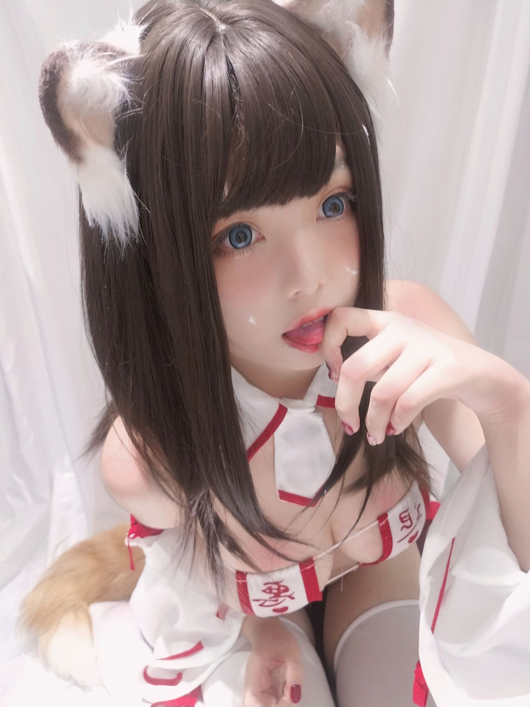 [Cosplay写真] 萌系小姐姐蜜汁猫裘 - 巫女小狐狸