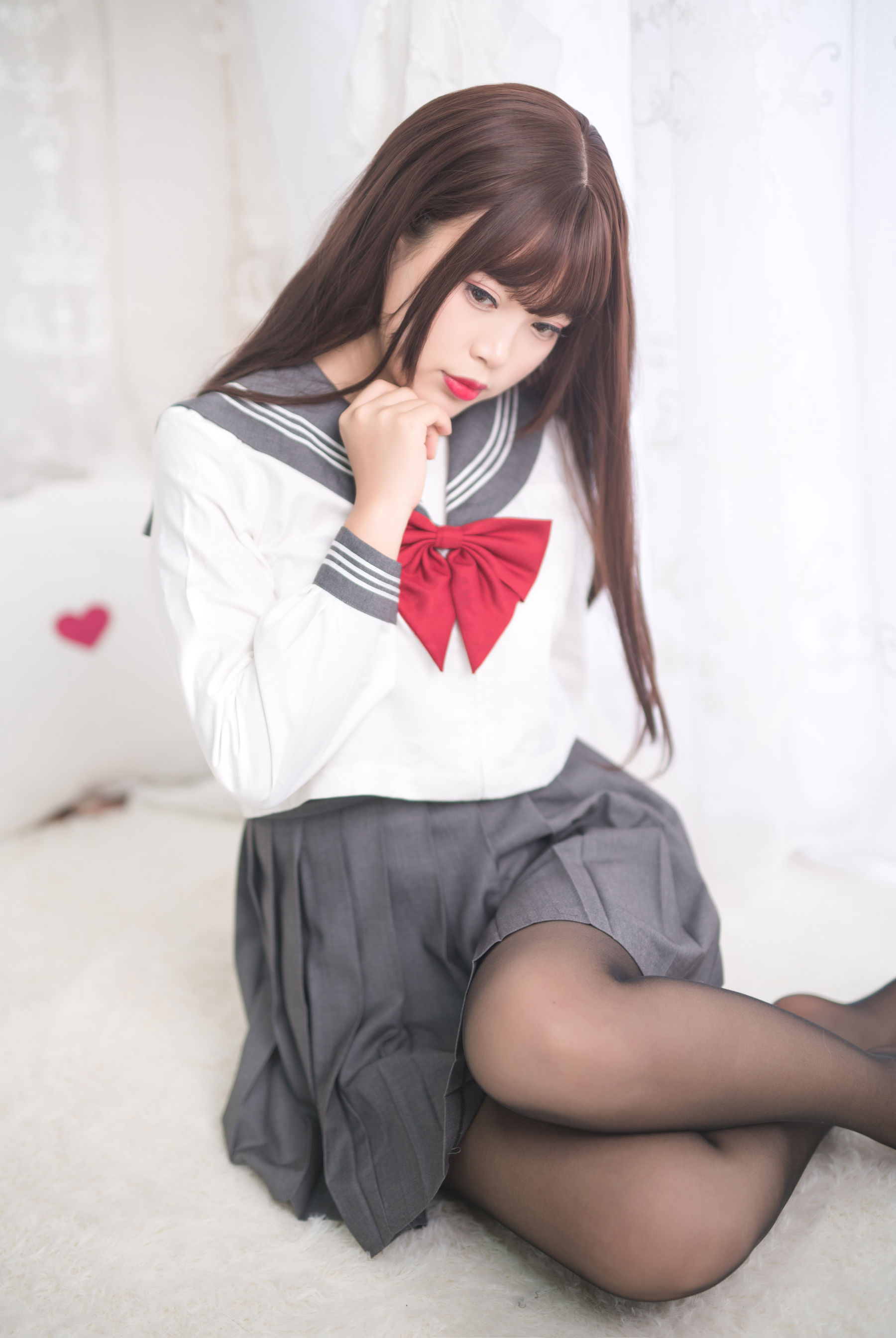 [Cosplay写真] 萌系小姐姐-白烨- - 黑丝制服少女