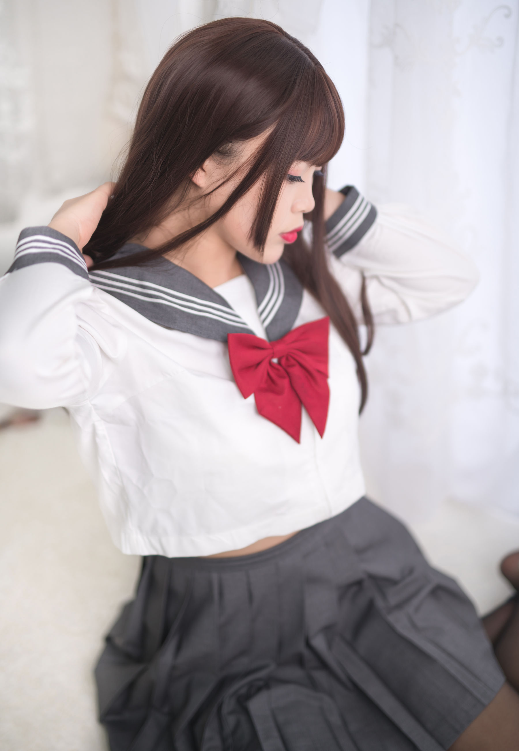 [Cosplay写真] 萌系小姐姐-白烨- - 黑丝制服少女