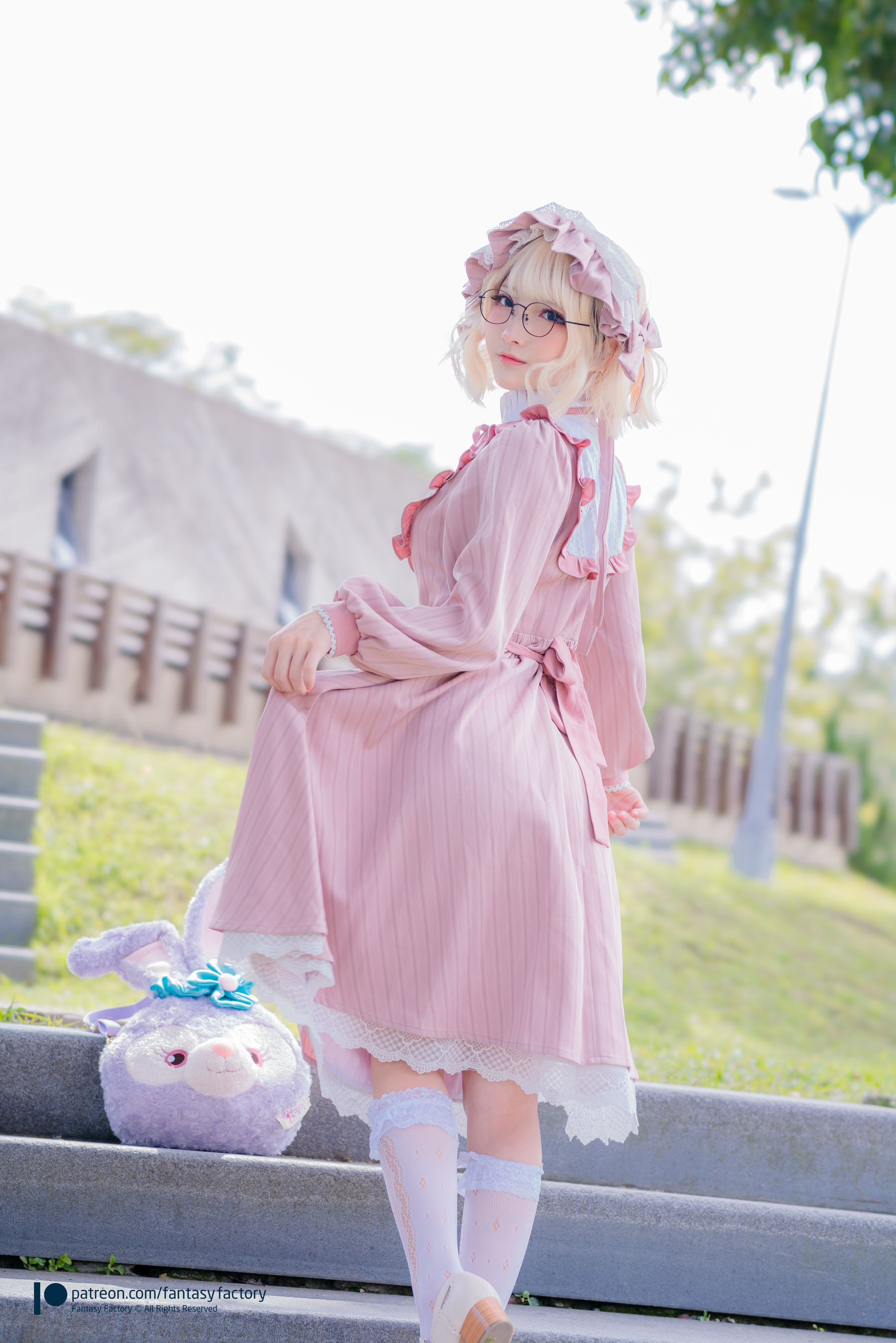 [Cosplay写真] 小丁 《Fantasy Factory》 - 2020.05 蕾丝 女仆 风衣