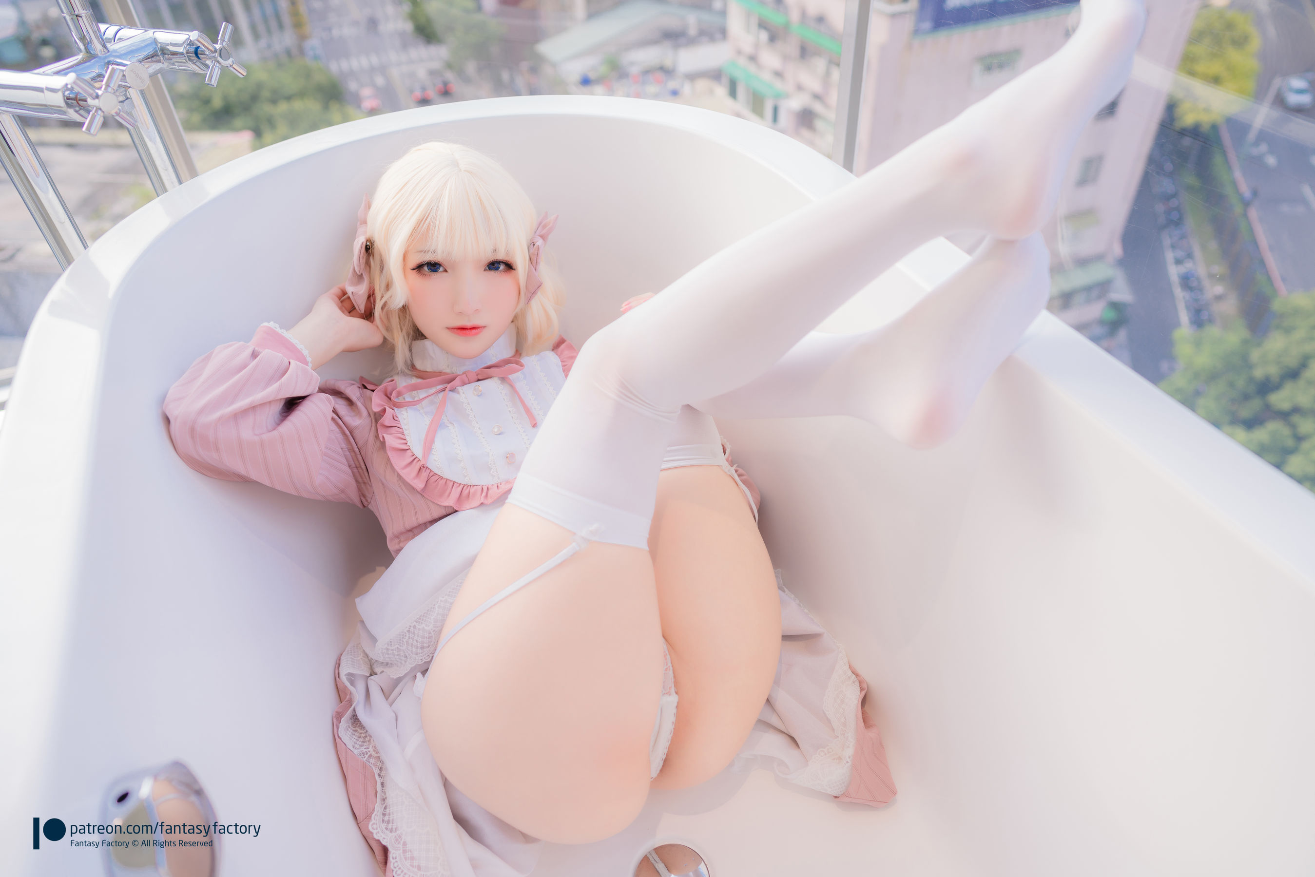 [Cosplay写真] 小丁 《Fantasy Factory》 - 2020.05 蕾丝 女仆 风衣