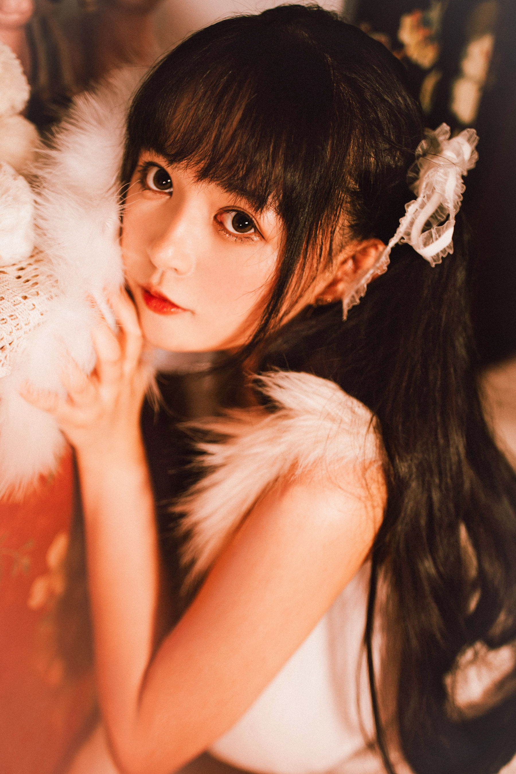 [Cosplay写真] 大眼萌妹黑猫猫OvO - 白色双马尾