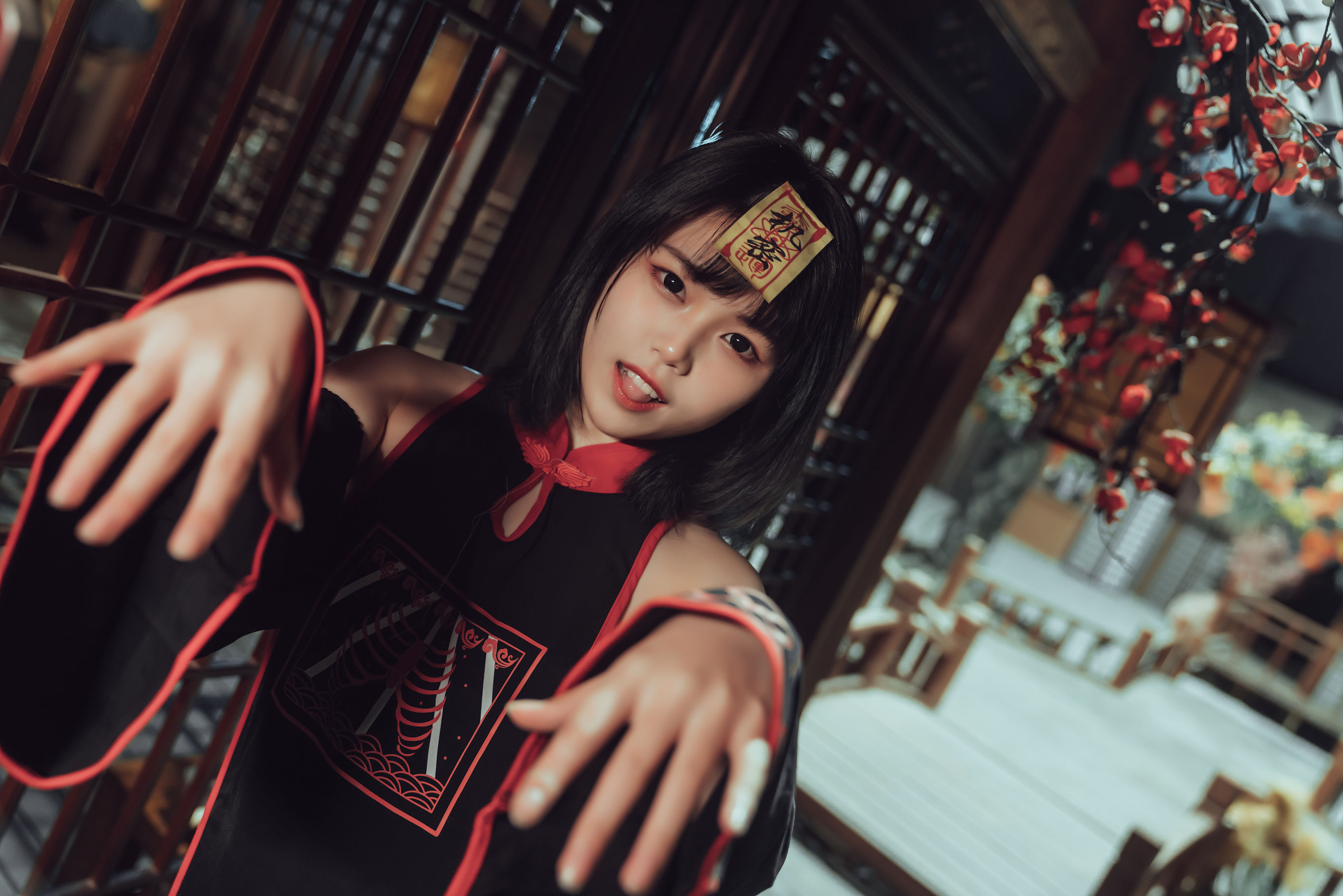 [Cosplay写真] 七月喵子 - 小僵尸