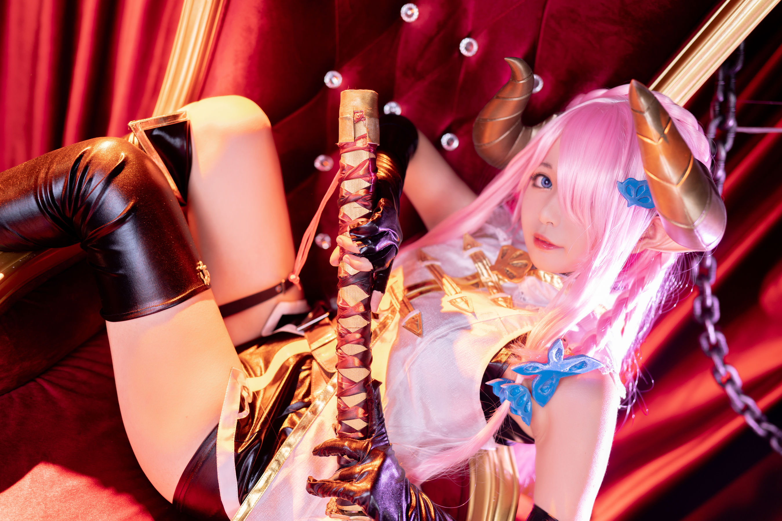 [Cosplay写真] 大眼萌妹黑猫猫OvO - 娜露梅亚