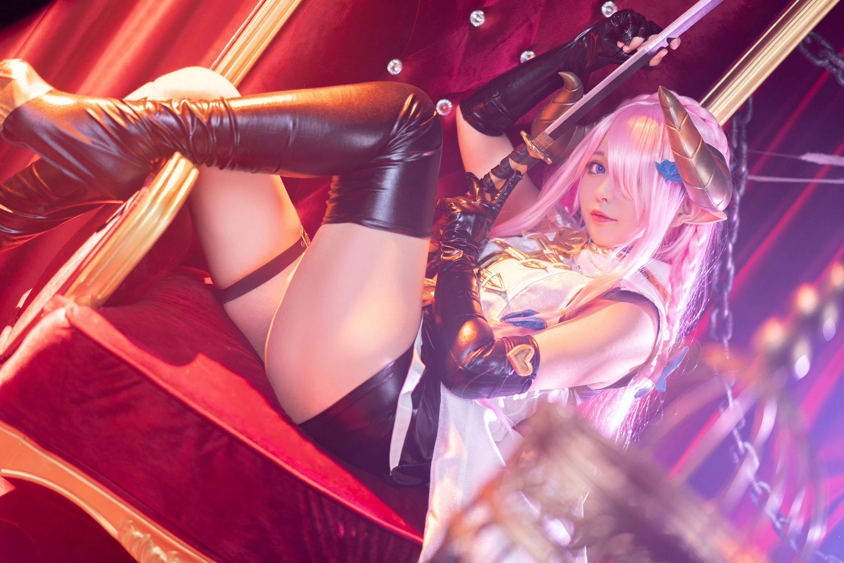[Cosplay写真] 大眼萌妹黑猫猫OvO - 娜露梅亚