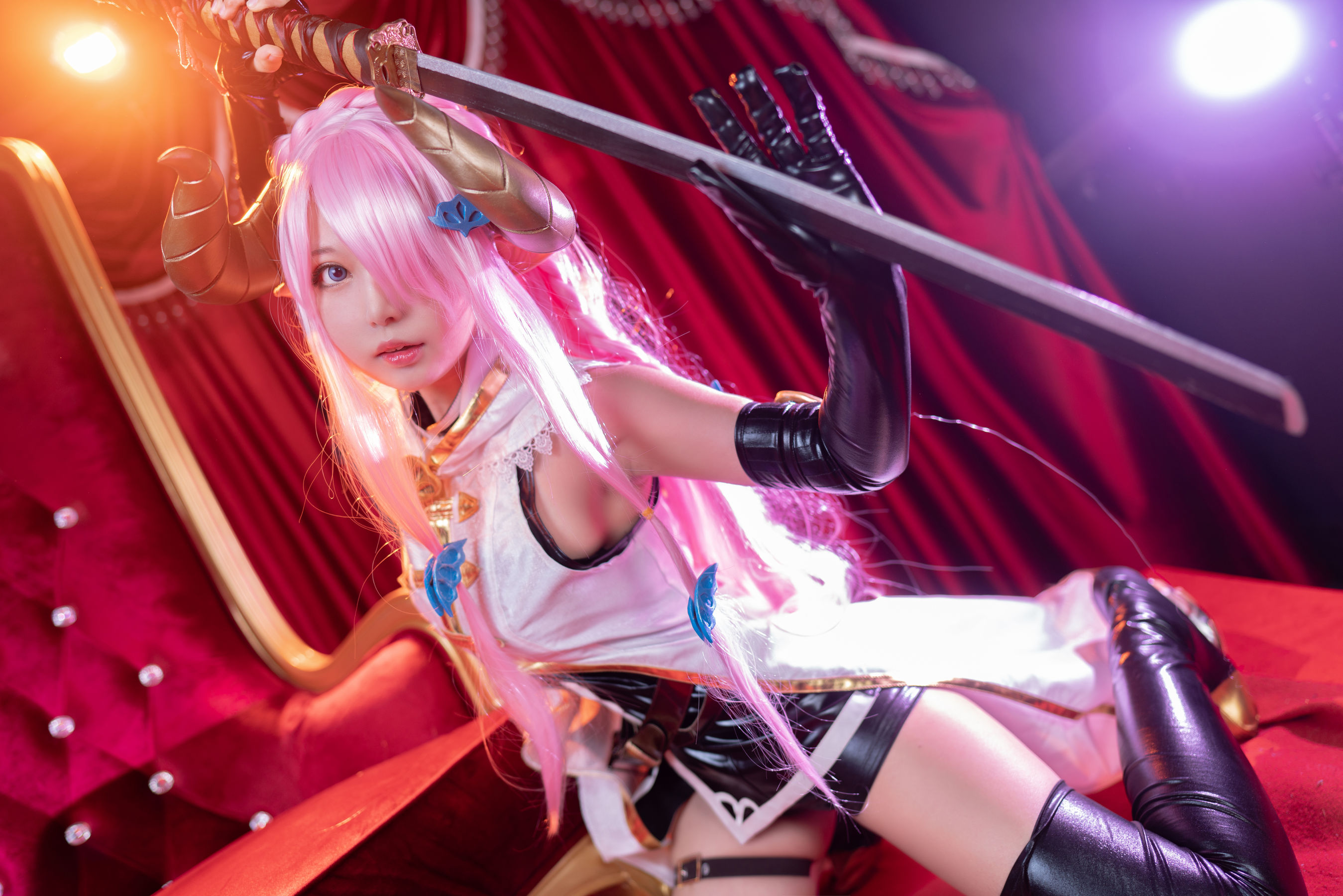 [Cosplay写真] 大眼萌妹黑猫猫OvO - 娜露梅亚