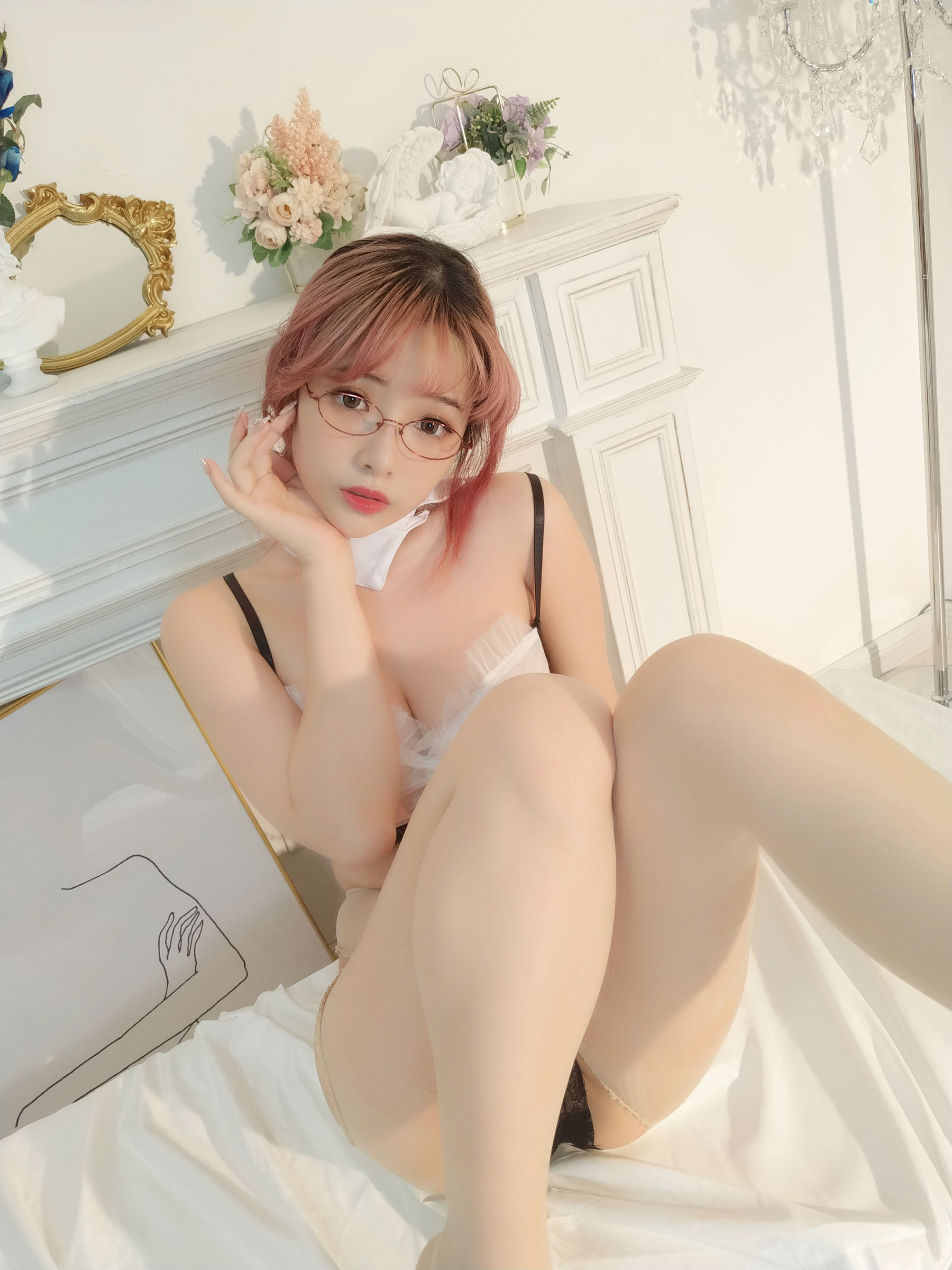 [Cosplay写真] 动漫博主雯妹 - 小秘书