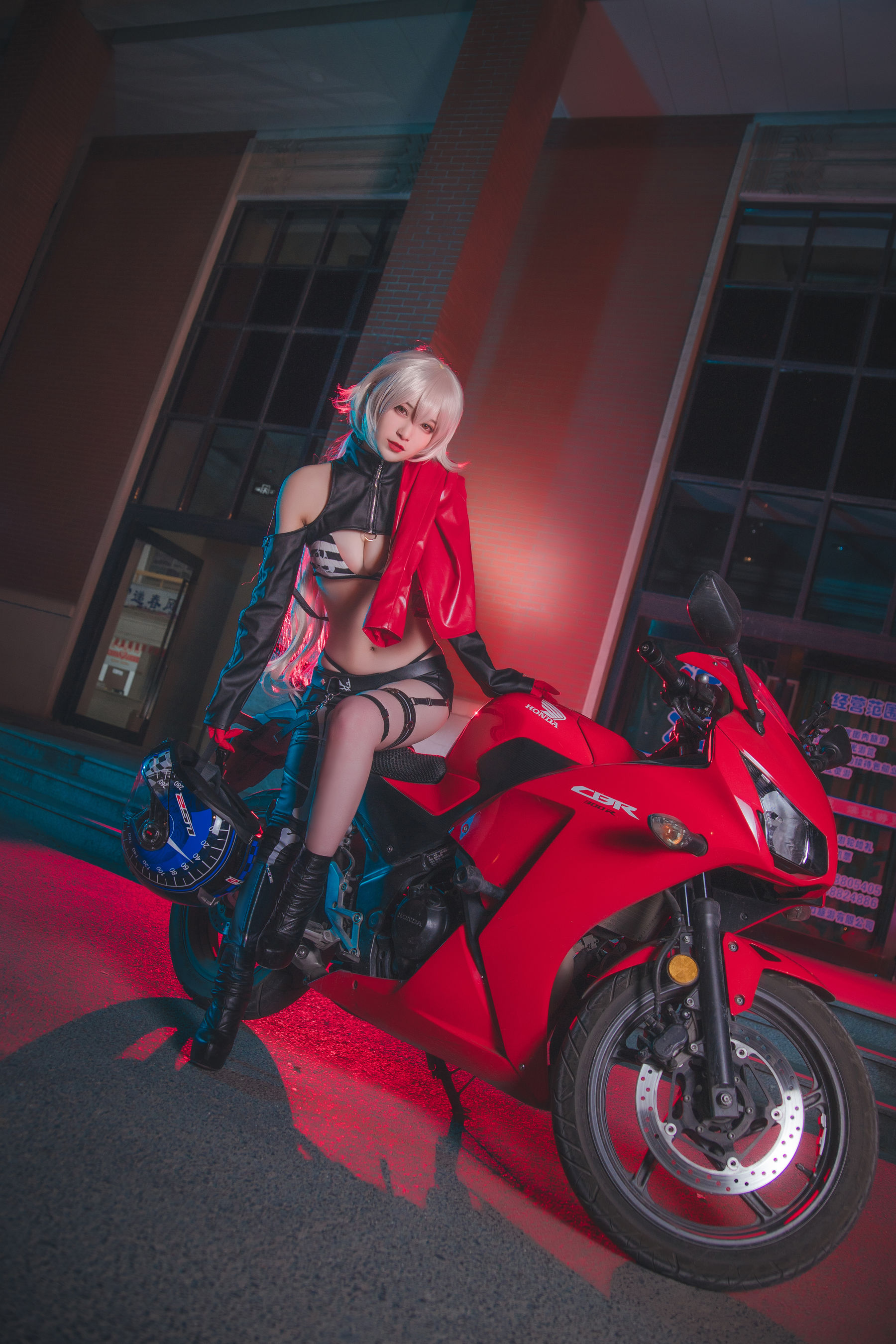 [Cosplay写真] 动漫博主铁板烧鬼舞w - 中山码头黑贞黑呆双人