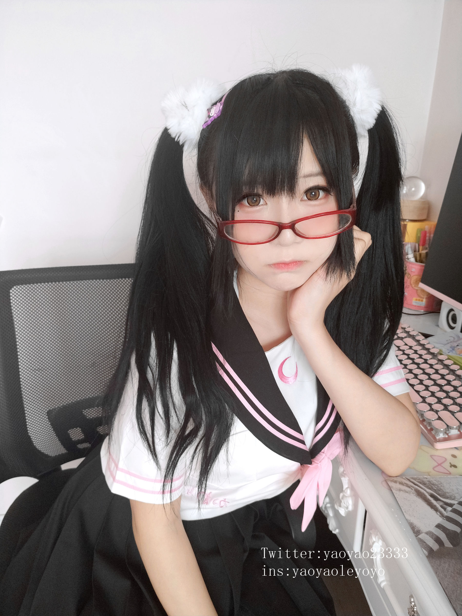 [Cosplay写真] 萌妹子Coser摇摇乐yoyo - 黑丝小恶魔