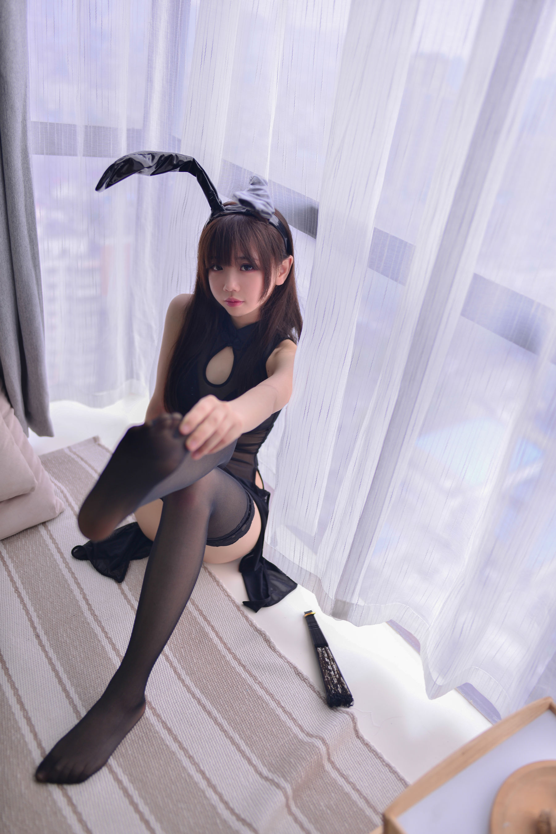 [Cosplay写真] Cos小姐姐雪琪 - 黑透旗袍兔耳