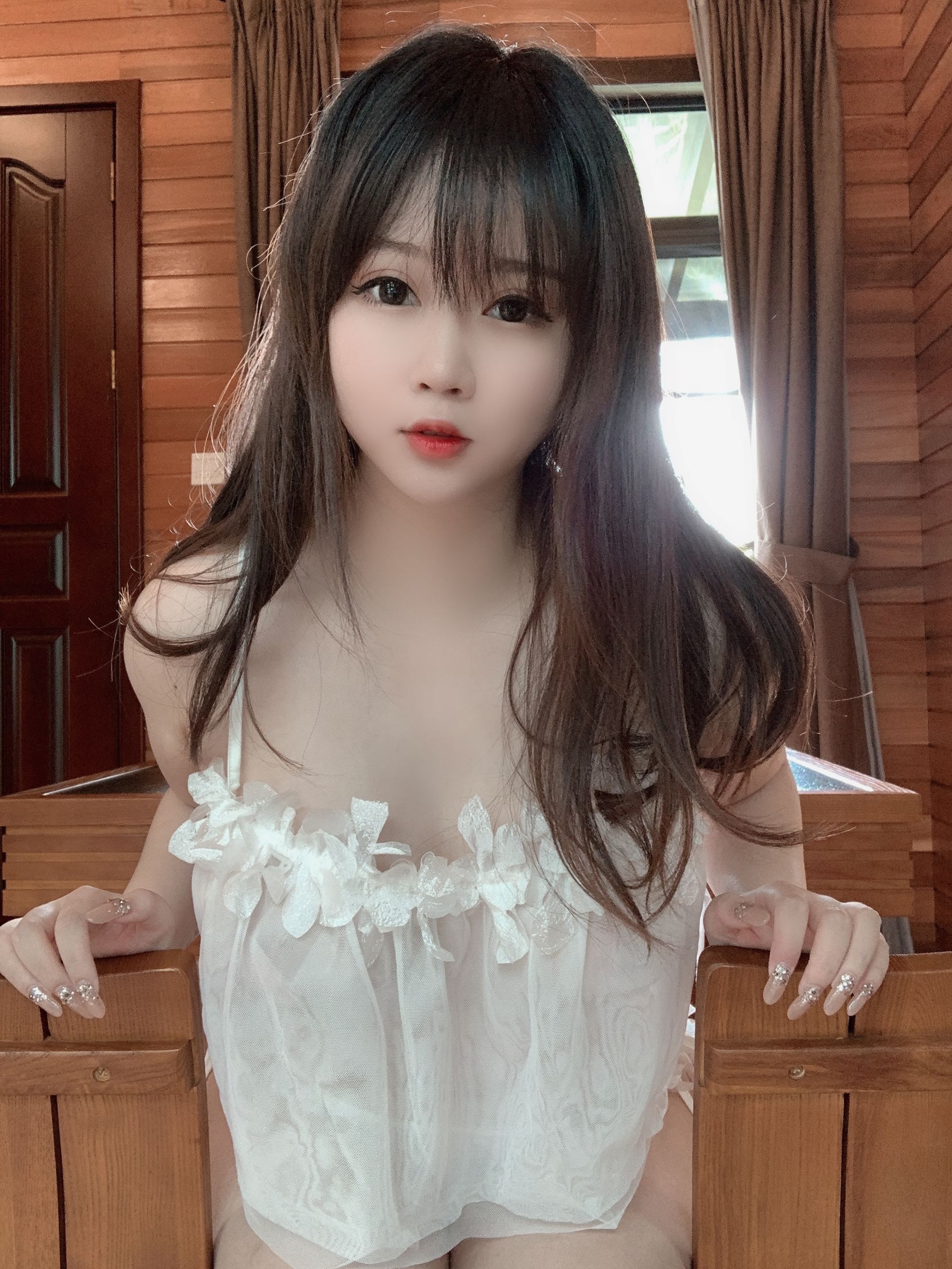 [Cosplay写真] 蜜桃少女是依酱呀 - 夏日