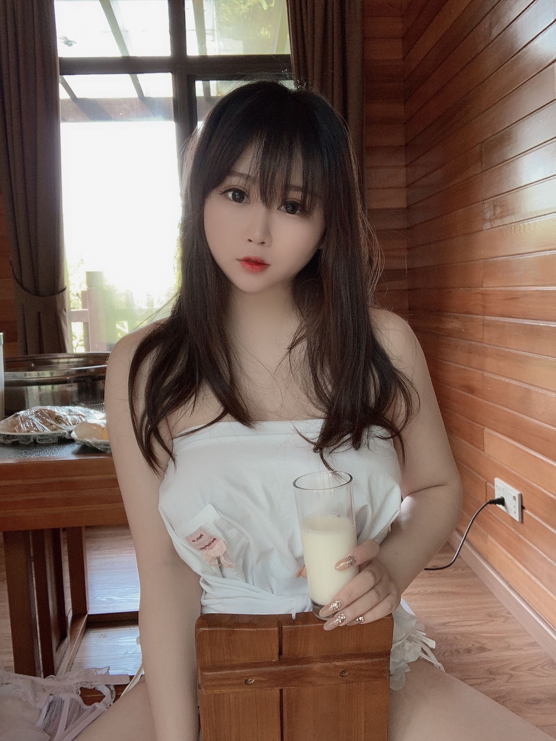 [Cosplay写真] 蜜桃少女是依酱呀 - 夏日