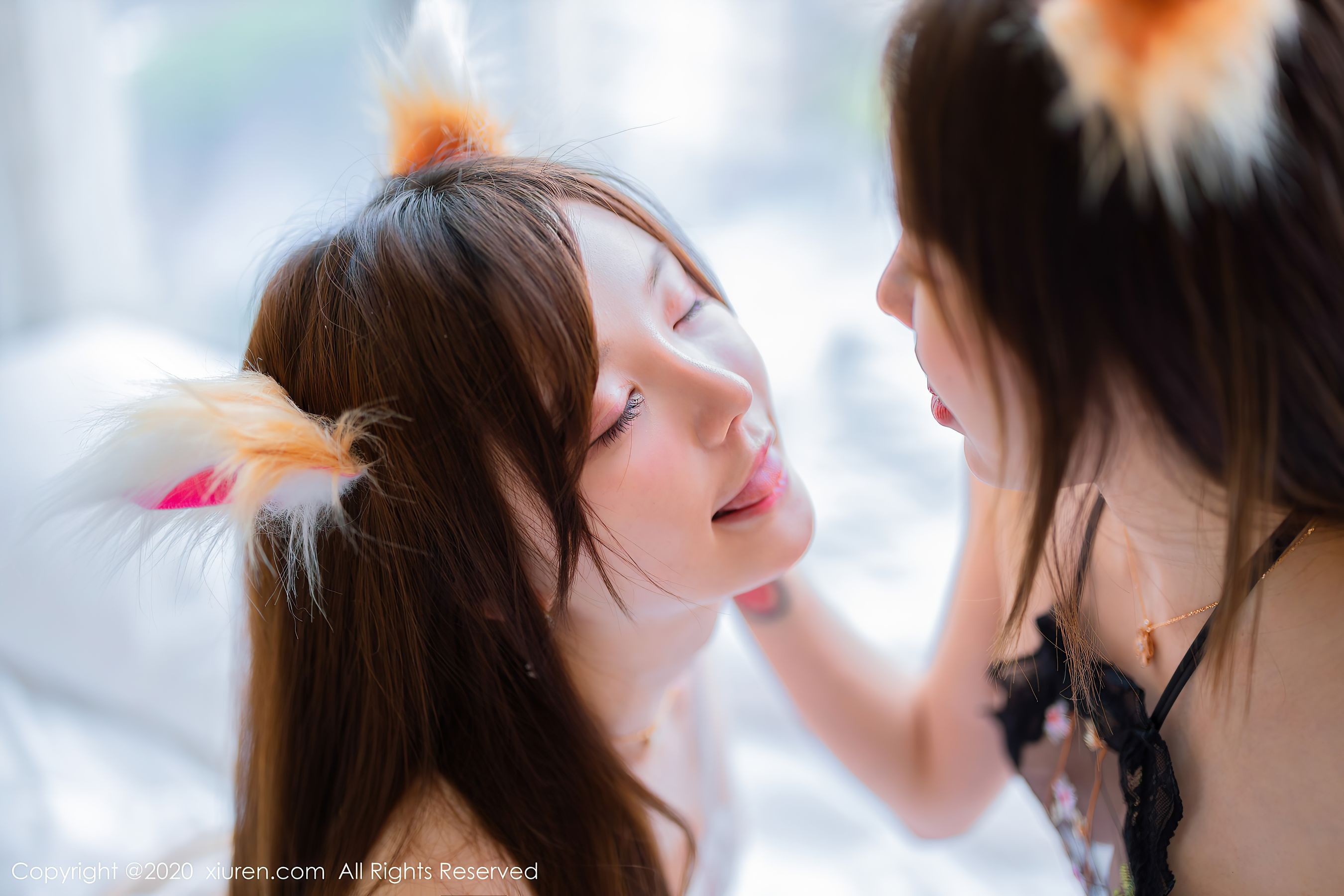 [秀人XiuRen] No.2543 @玉兔miki与@糯美子Mini