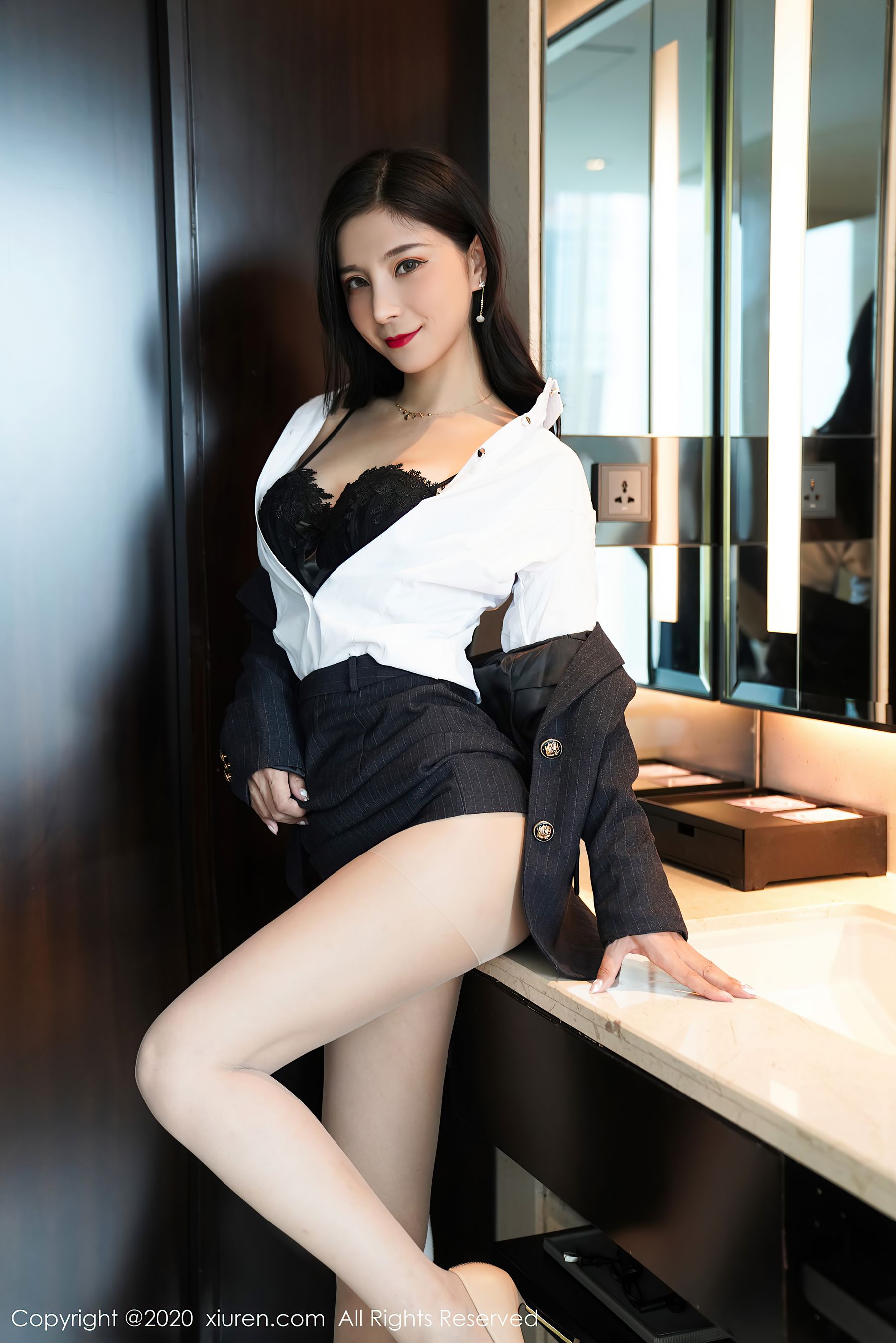 [秀人XiuRen] No.2564 小蛮妖Yummy