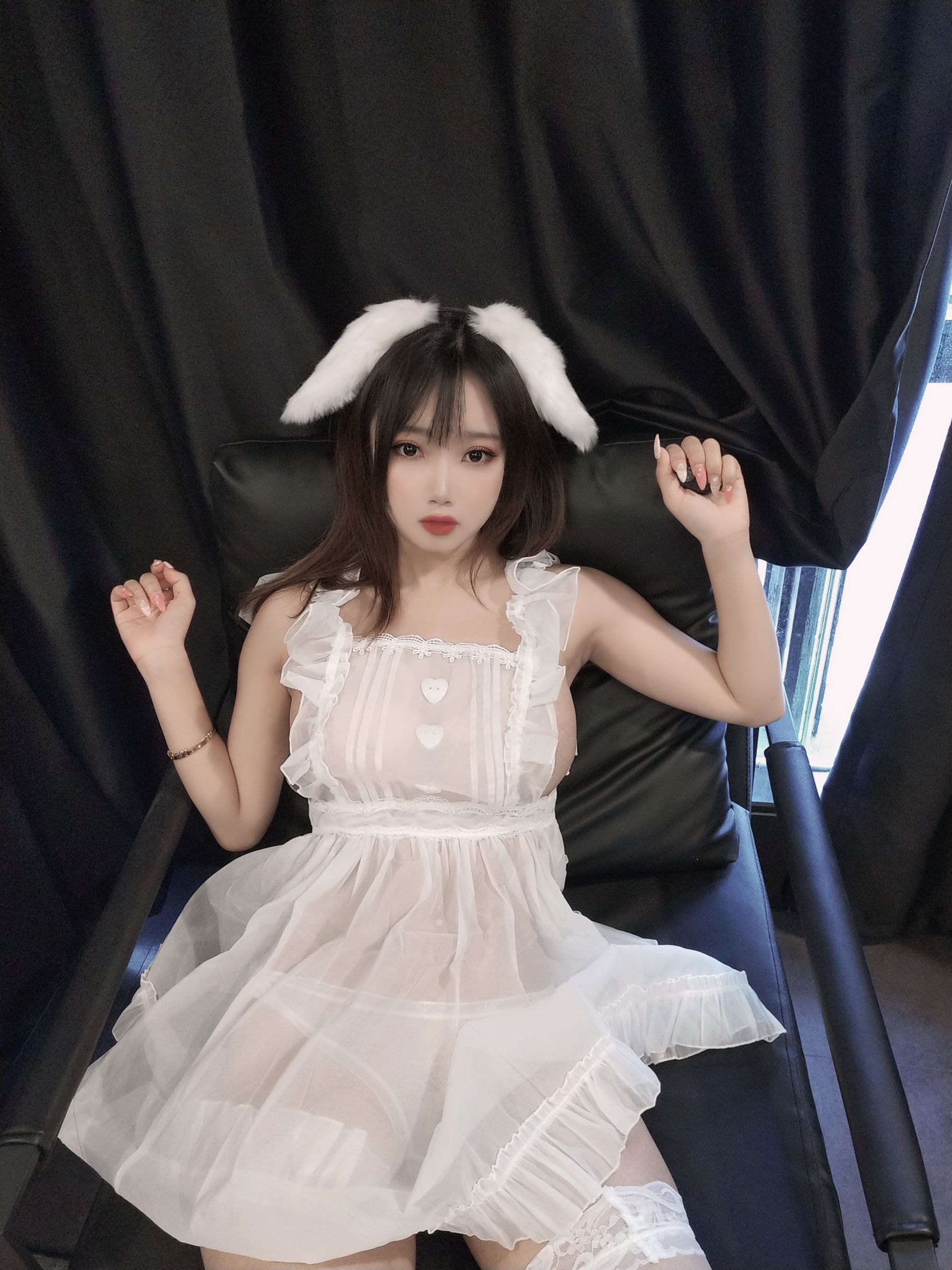 [网红COSER] 白嫩美少女鬼畜瑶 - 小羊围裙