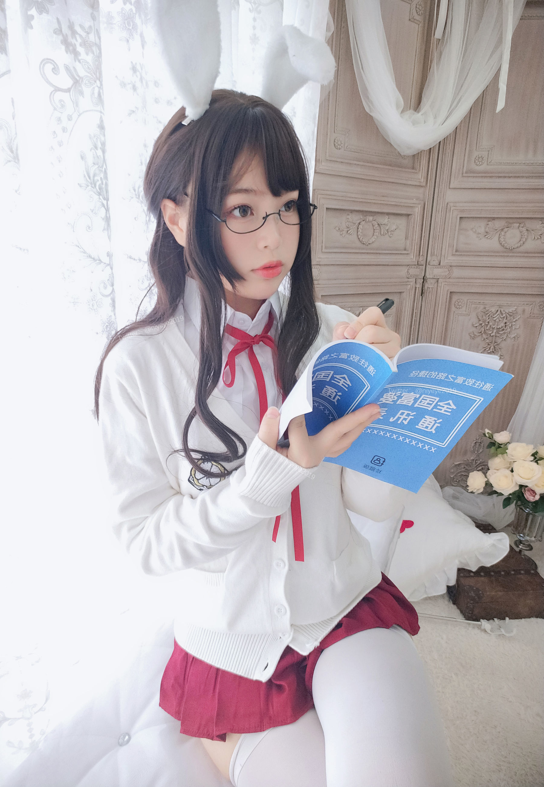 [网红COSER] 萌系小姐姐-白烨- - 发情期