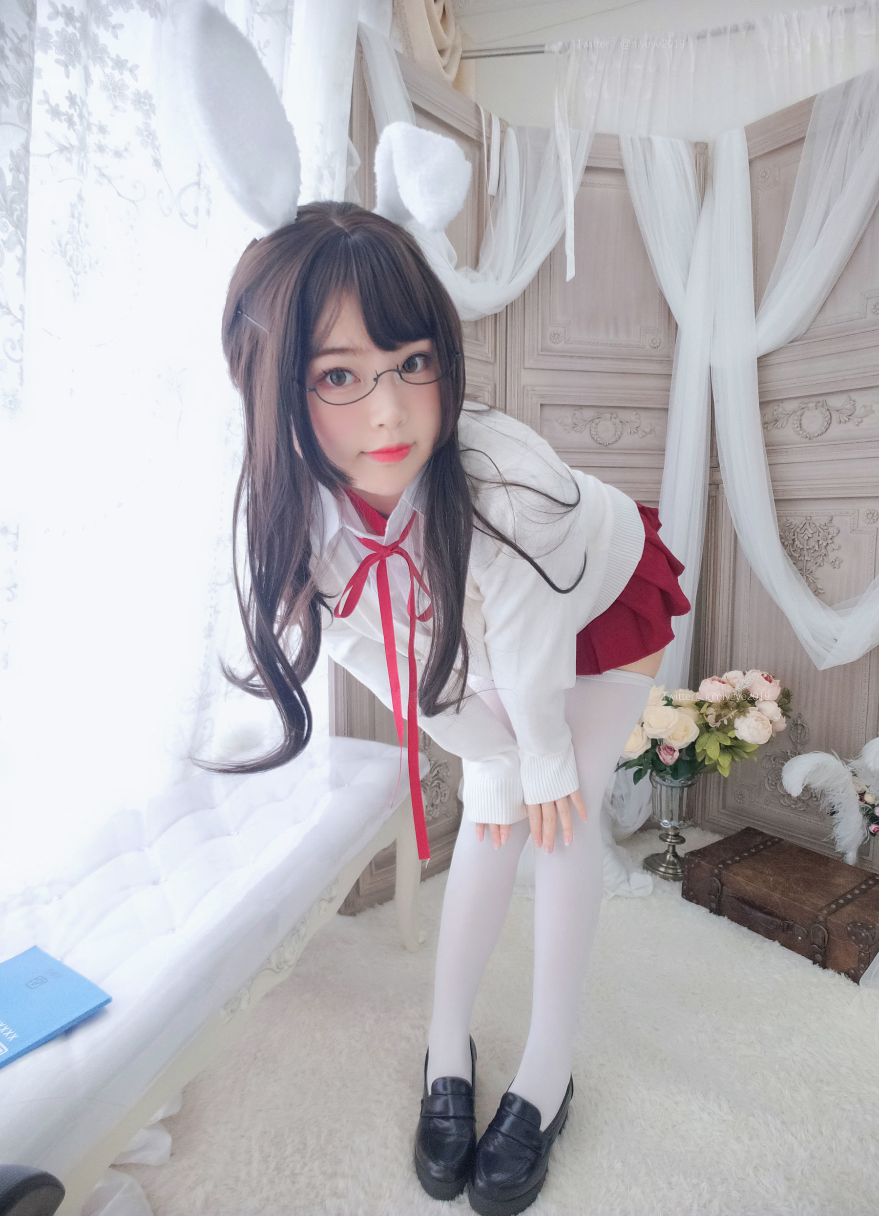 [网红COSER] 萌系小姐姐-白烨- - 发情期
